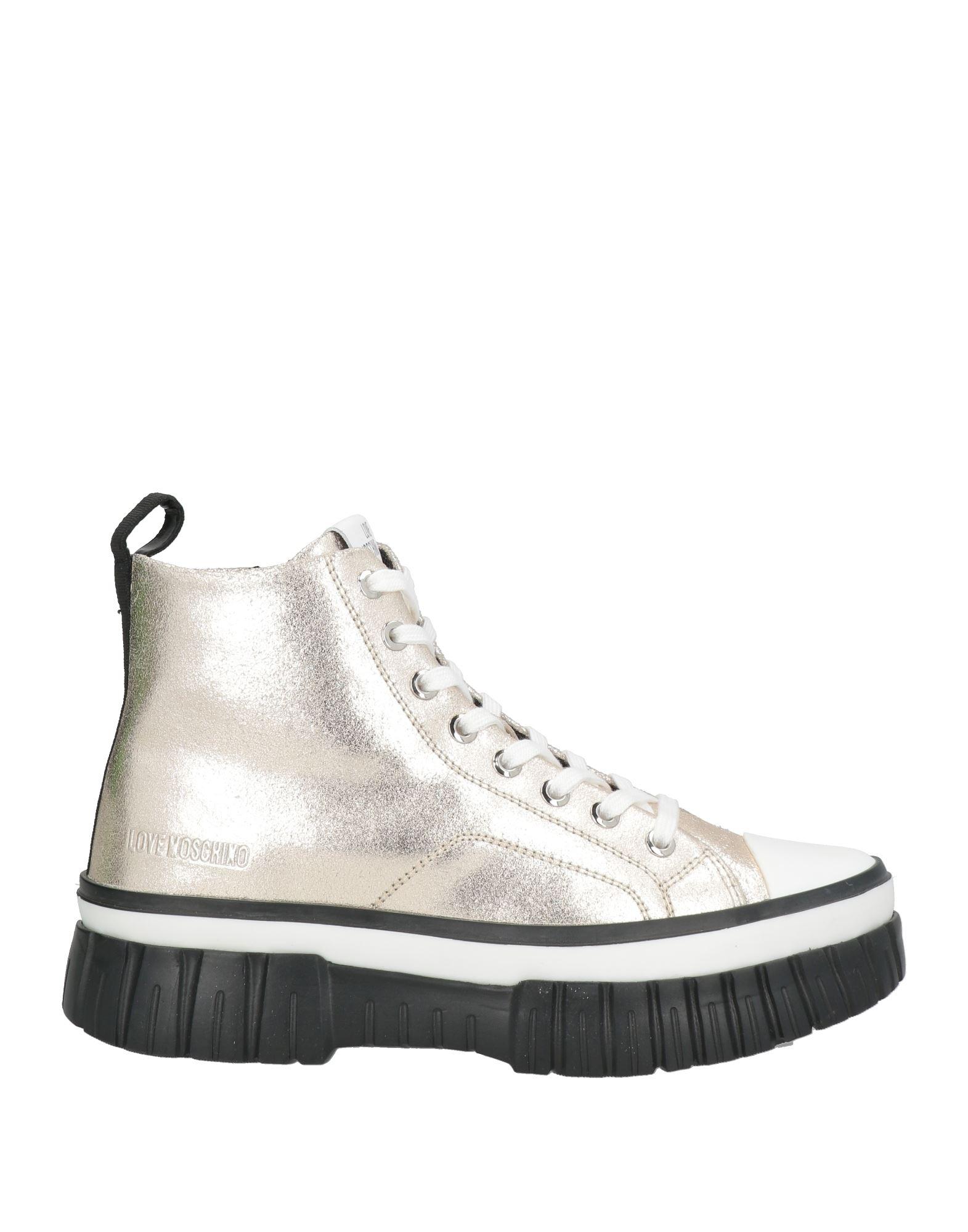 ＊LOVE MOSCHINO＊ ゴールドハート スニーカー 関税/送料込 Moschino LOVE logo printed leather sneakers women - Glamood
