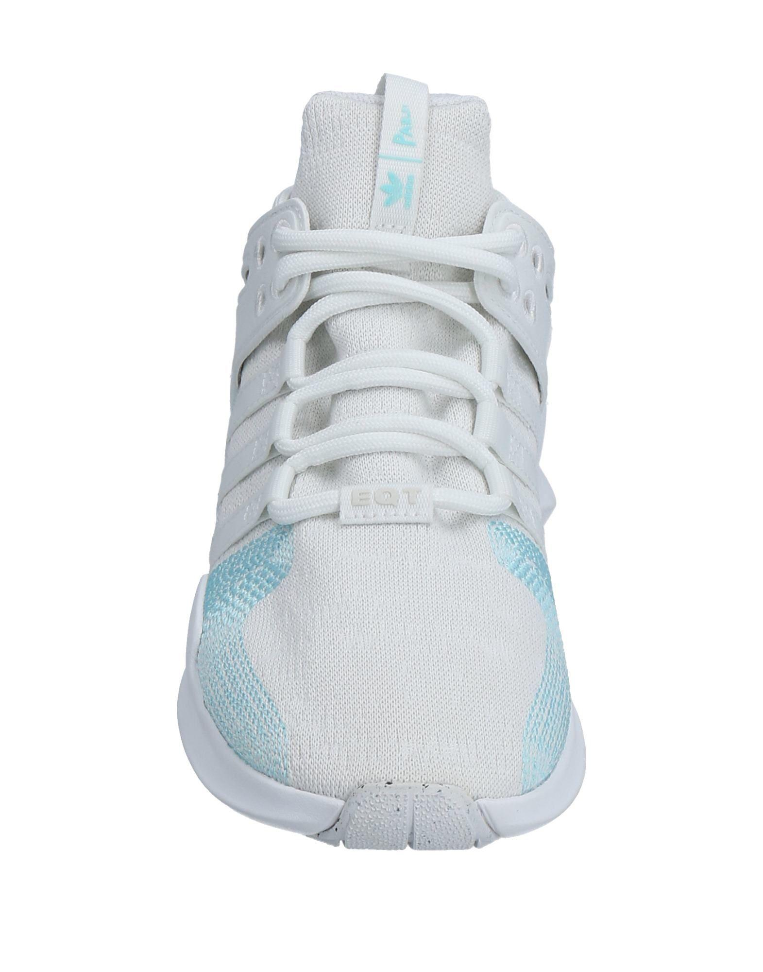 brett favre wearing tom brady shirt