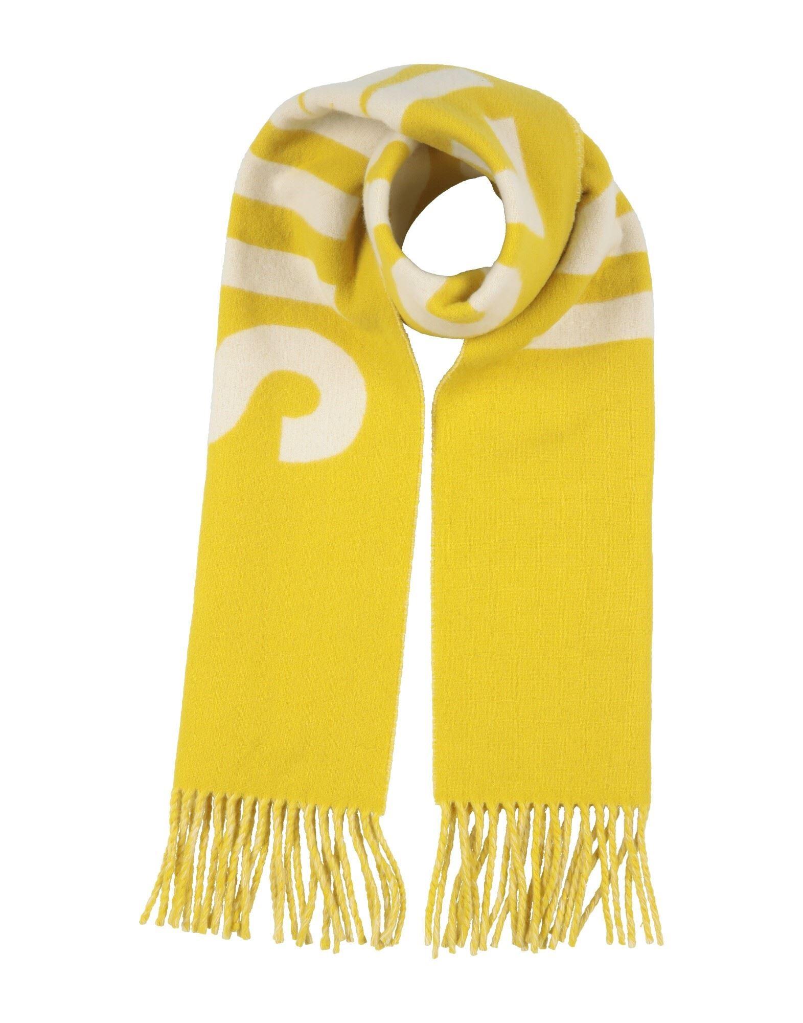 jacquemus マフラー flower scarf jacquemus マフラー flower scarf The Jacquemus scarf by