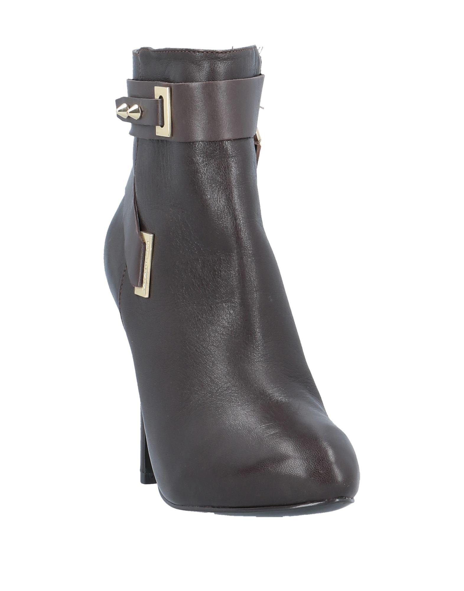 guess black ankle boots
