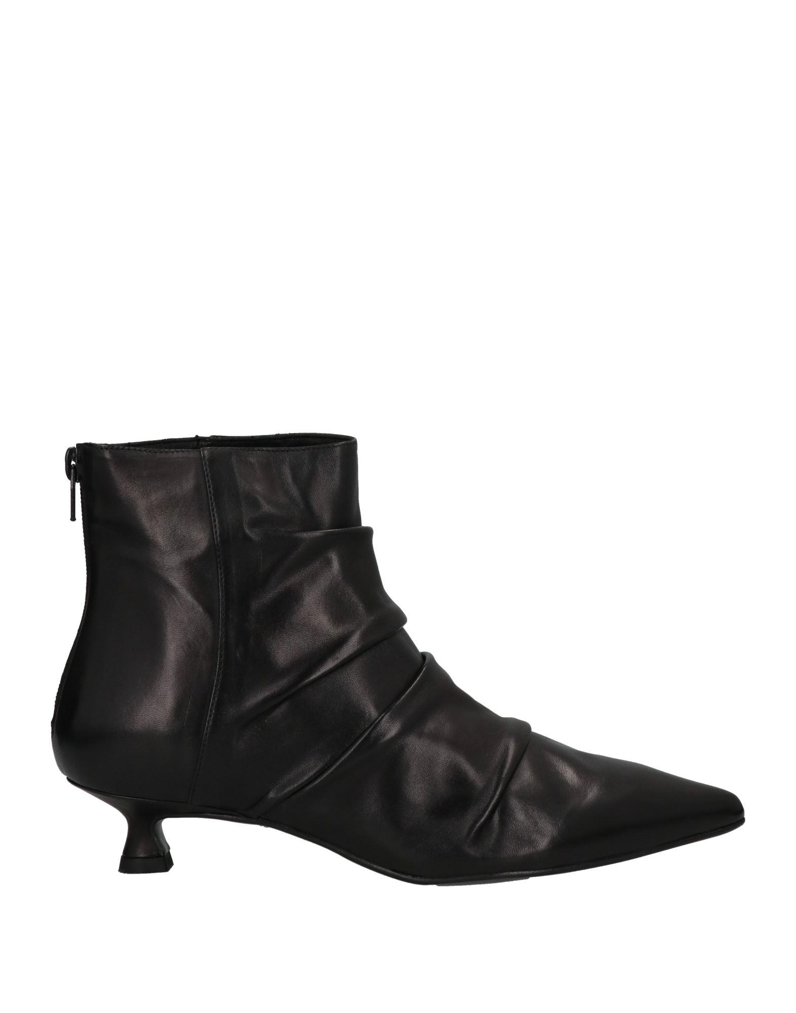 Tosca Blu Ankle Boots in Black | Lyst