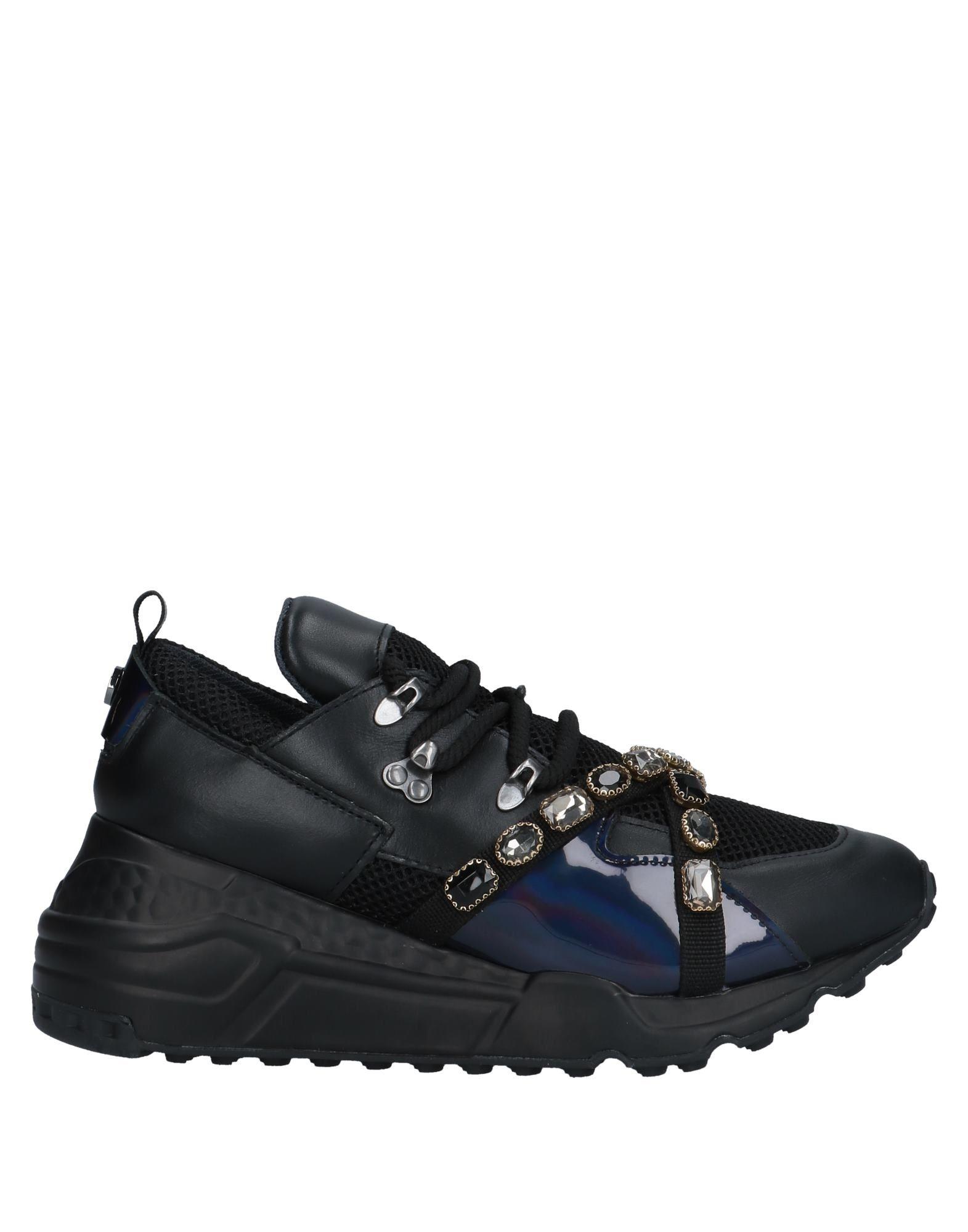 steve madden all black trainers