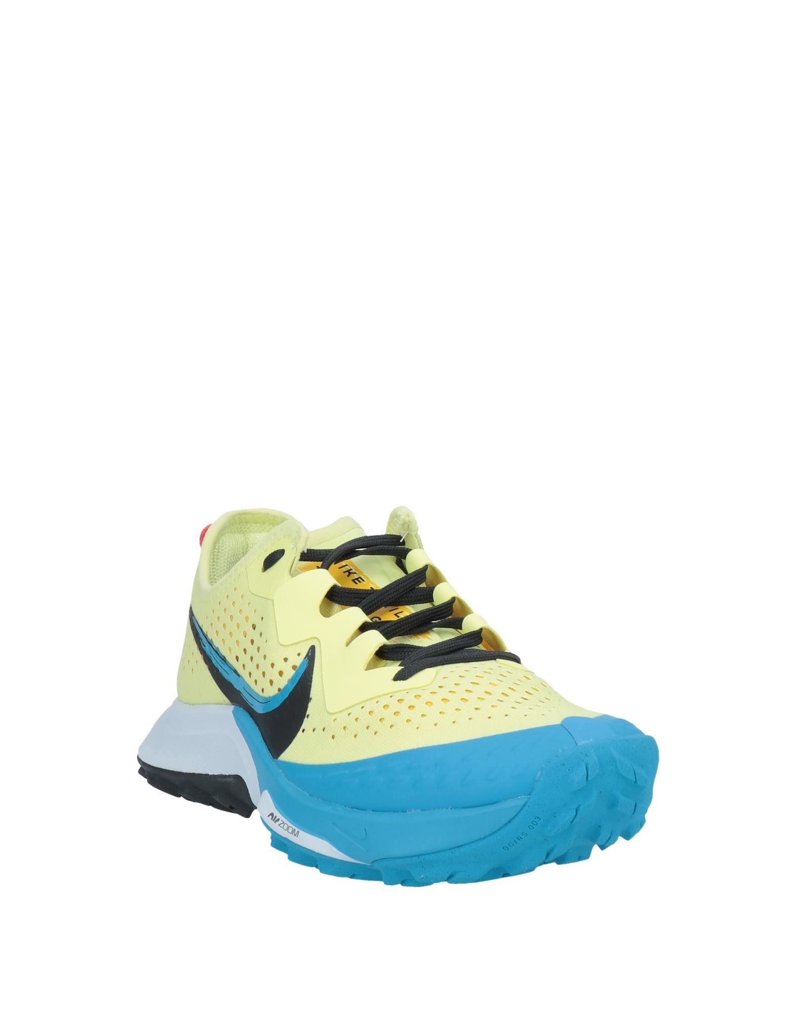 nike bright yellow sneakers