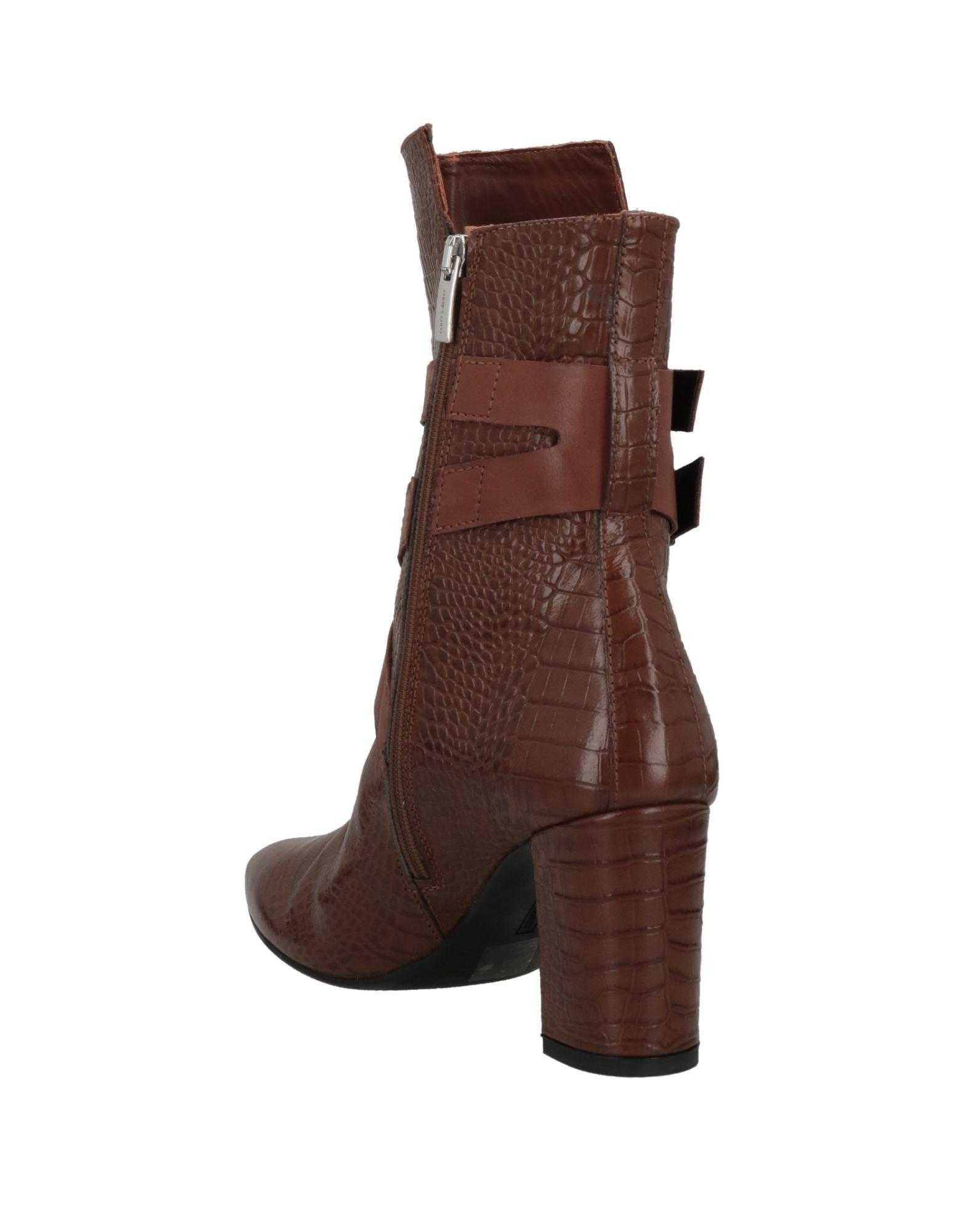 Janet & Janet Ankle Boots in Brown | Lyst