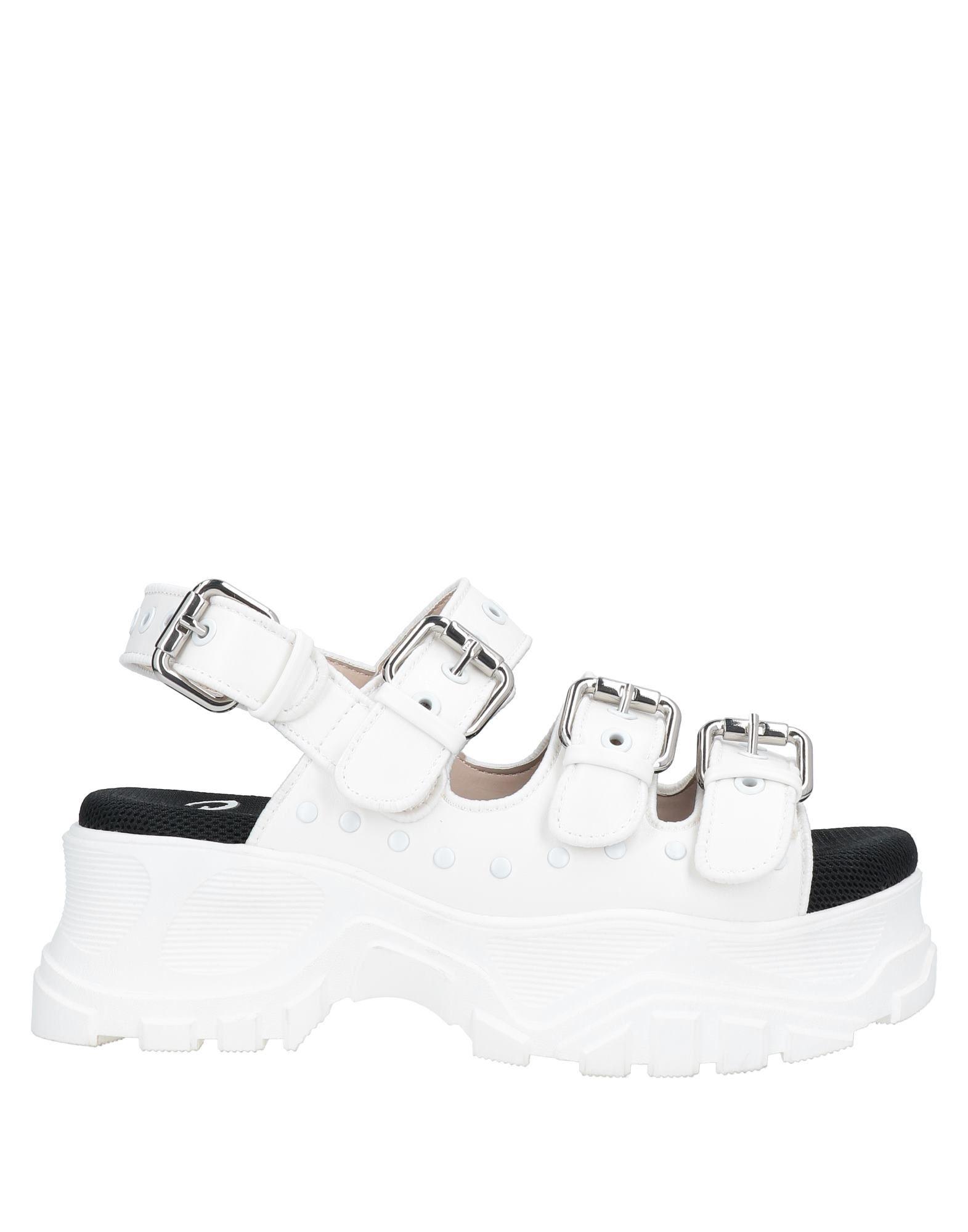 Buffalo Sandals in White | Lyst