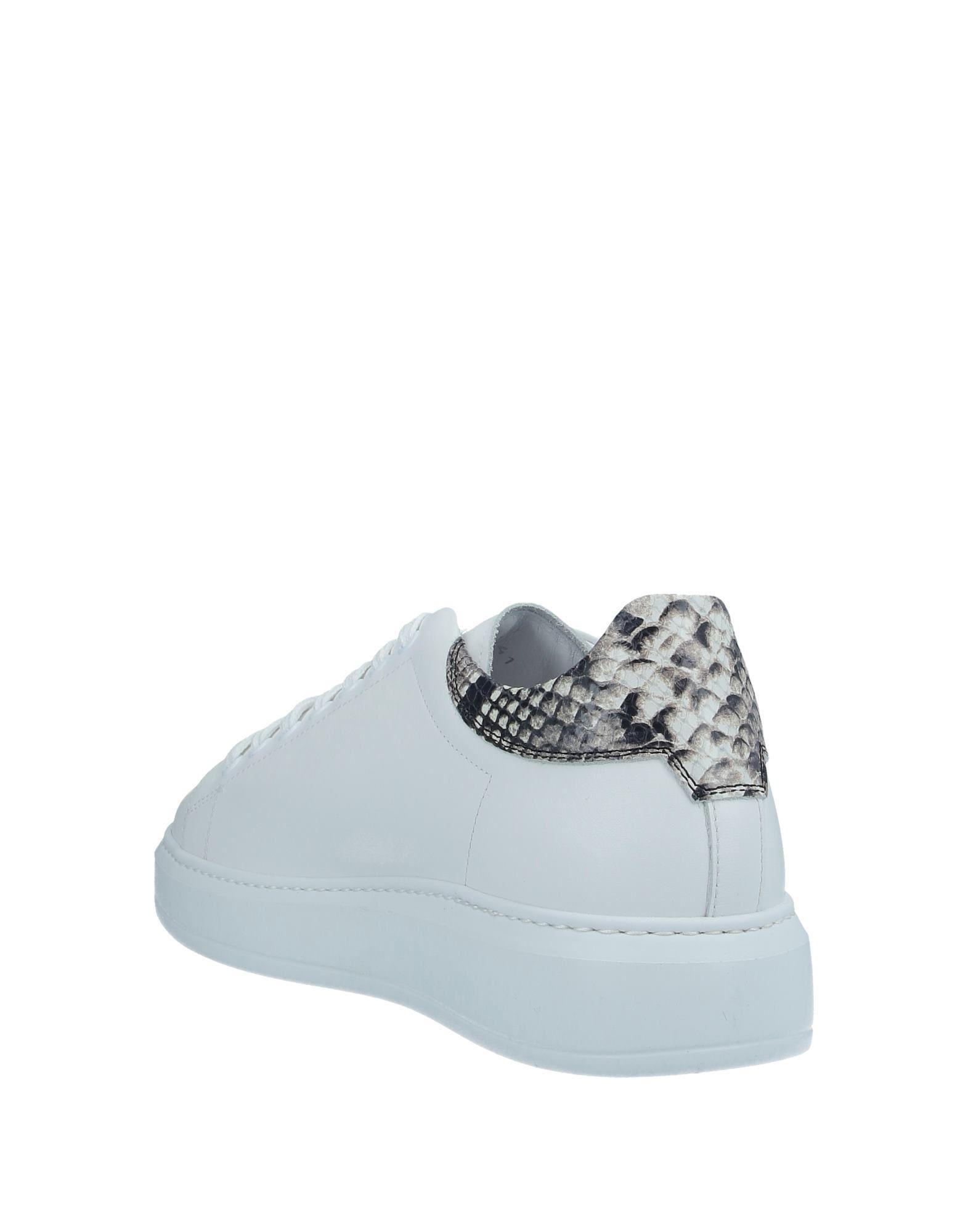 Class Roberto Cavalli Leather Trainers in White for Men | Lyst