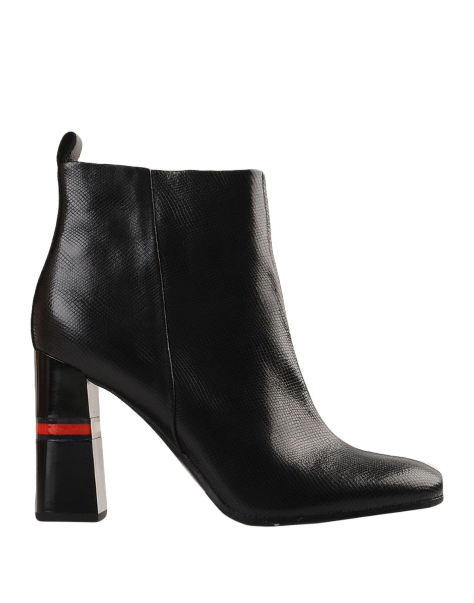 Tommy Hilfiger Leather Ankle Boots in Black - Lyst