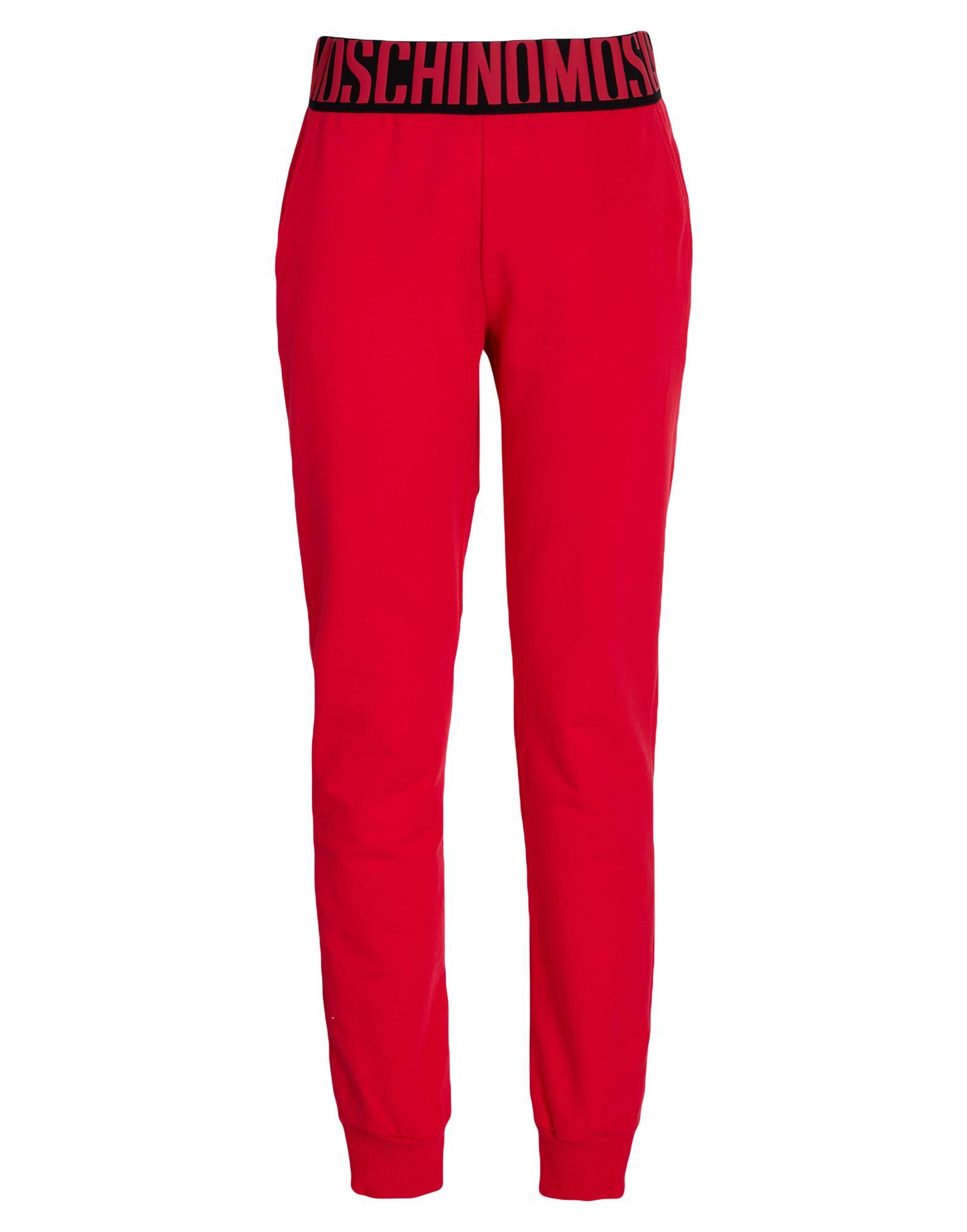 パンツ MOSCHINO Women Straight Pants 03811106 RED LOVE MOSCHINO | Red Women's Casual Pants | YOOX
