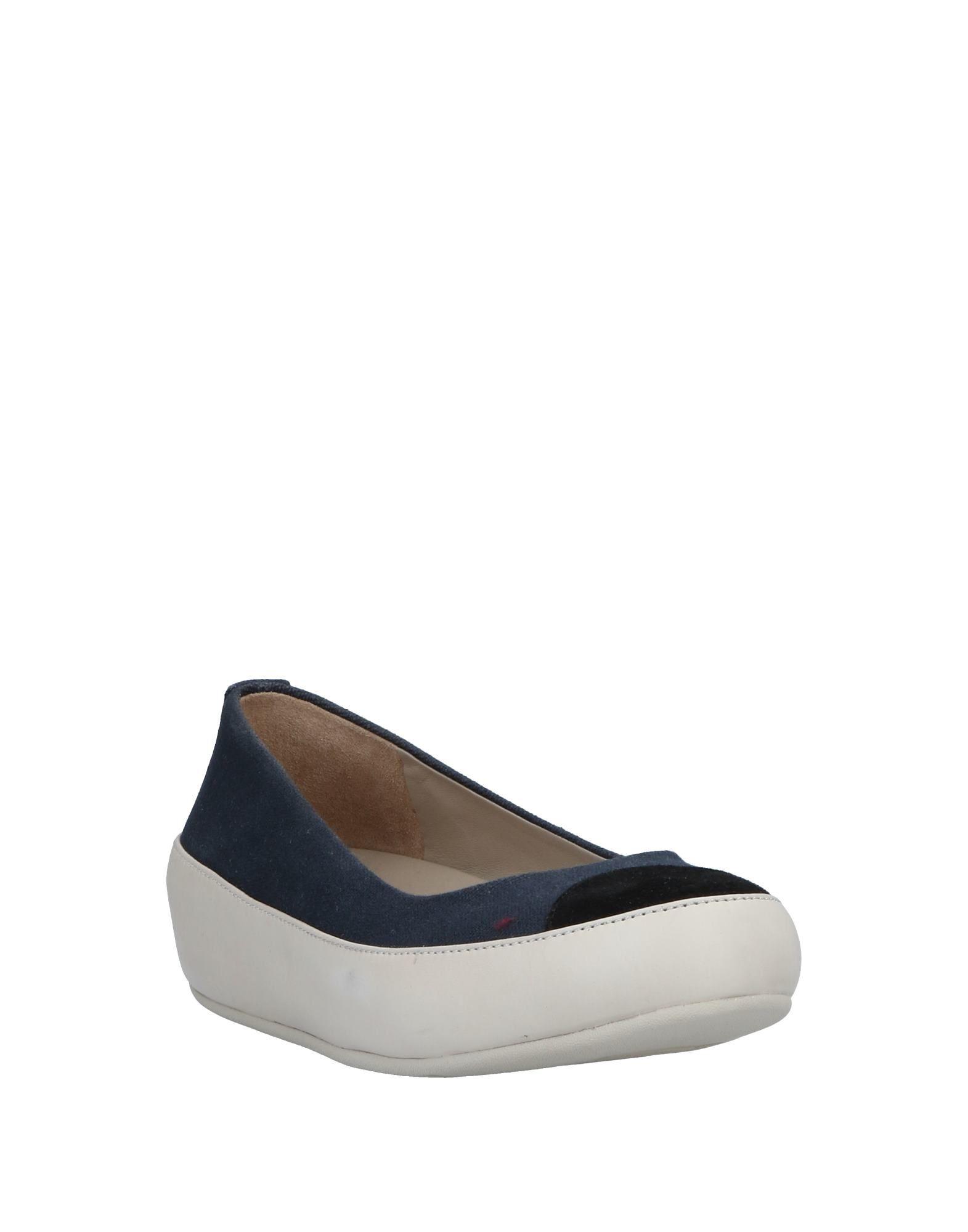 fitflop canvas pumps
