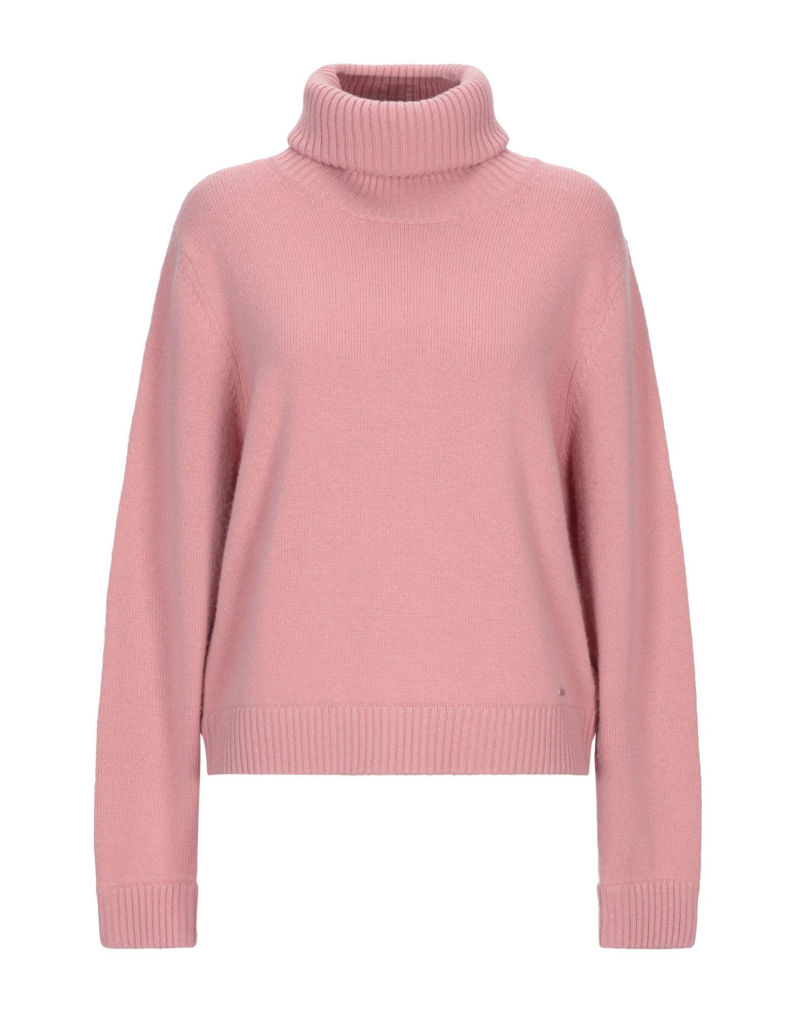 pink turtleneck plus size