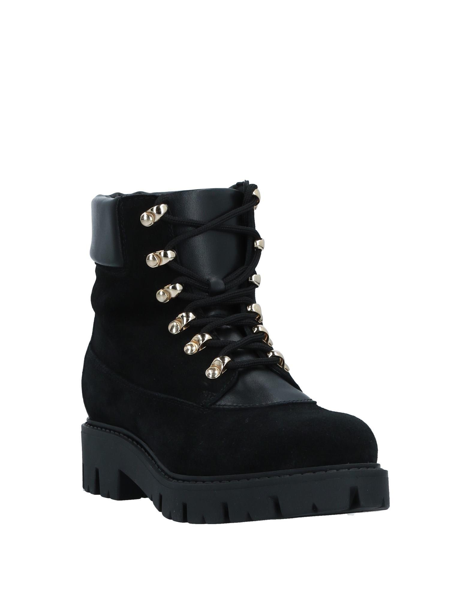 Carla G Leather Ankle Boots in Black Lyst