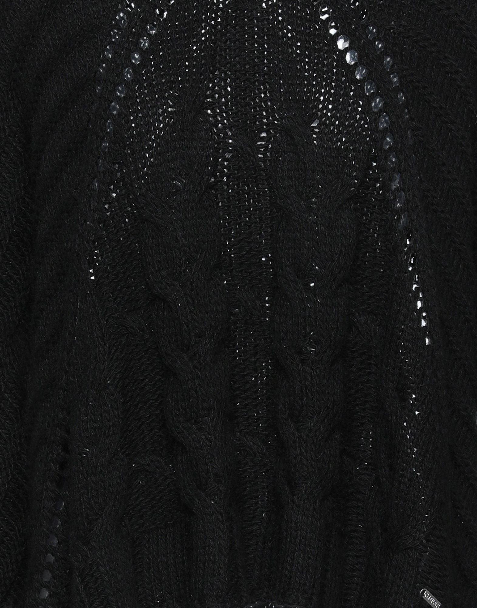 guess black turtleneck