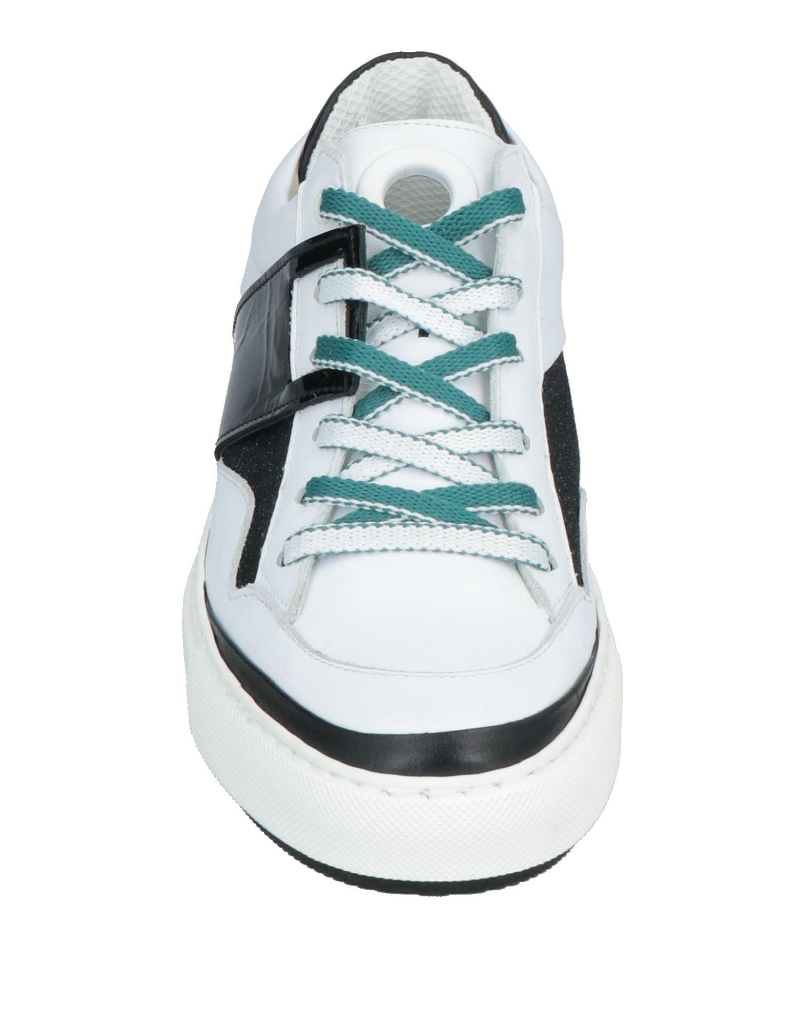 sneakers leather crown