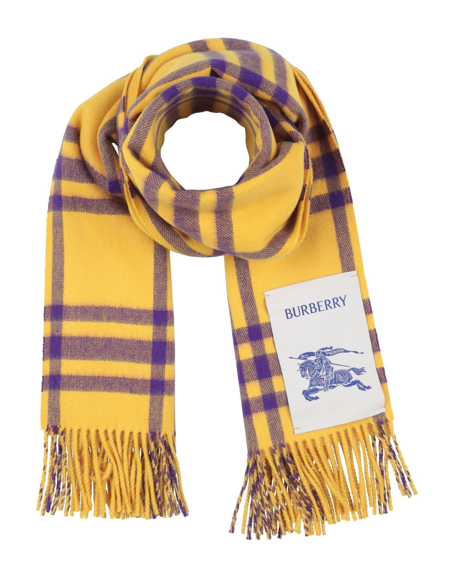 Sciarpe e sciarpette Burberry da uomo Sconto online fino al 30