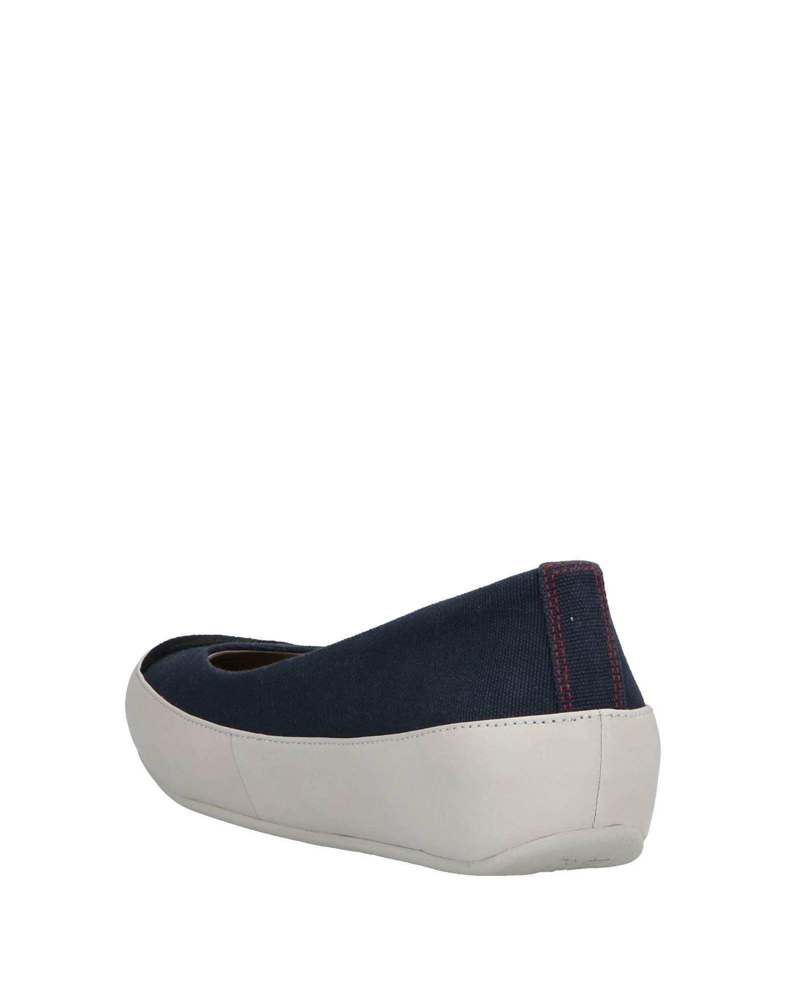 fitflop canvas pumps