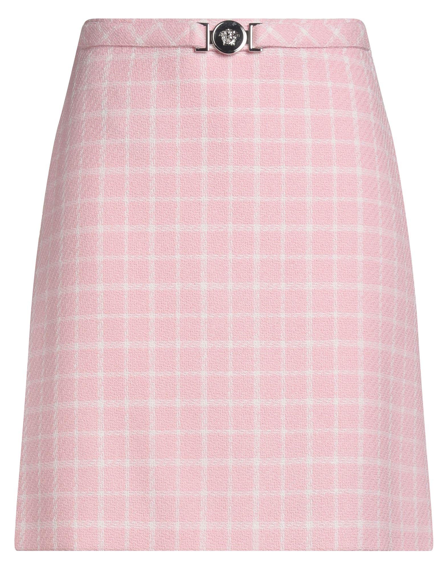 ミニスカート VERSACE SS24 Pink boucle mini skirt (10134711A10096 1PR20) Versace Boucle Mini Skirt in Pink | Lyst