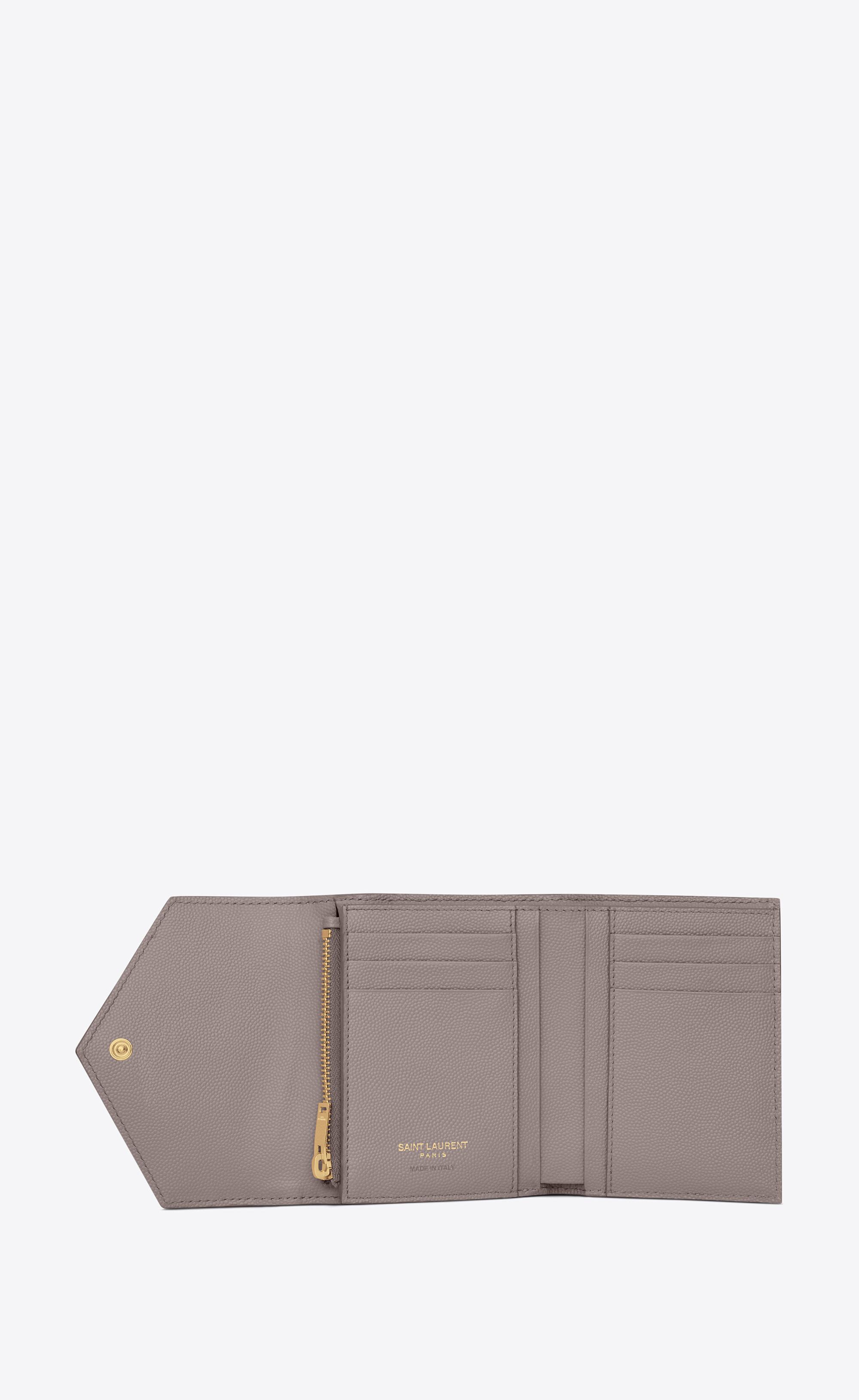 CASSANDRE MATELASSÉ small envelope wallet in grain de poudre embossed  leather, Saint Laurent