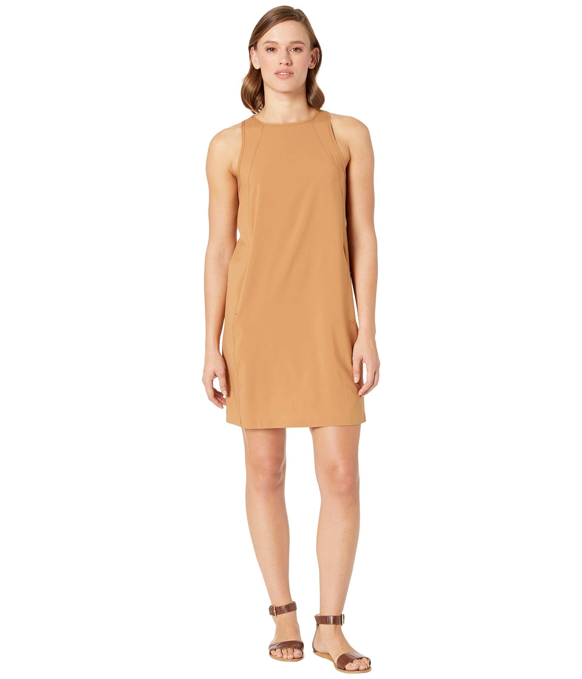 contenta shift dress