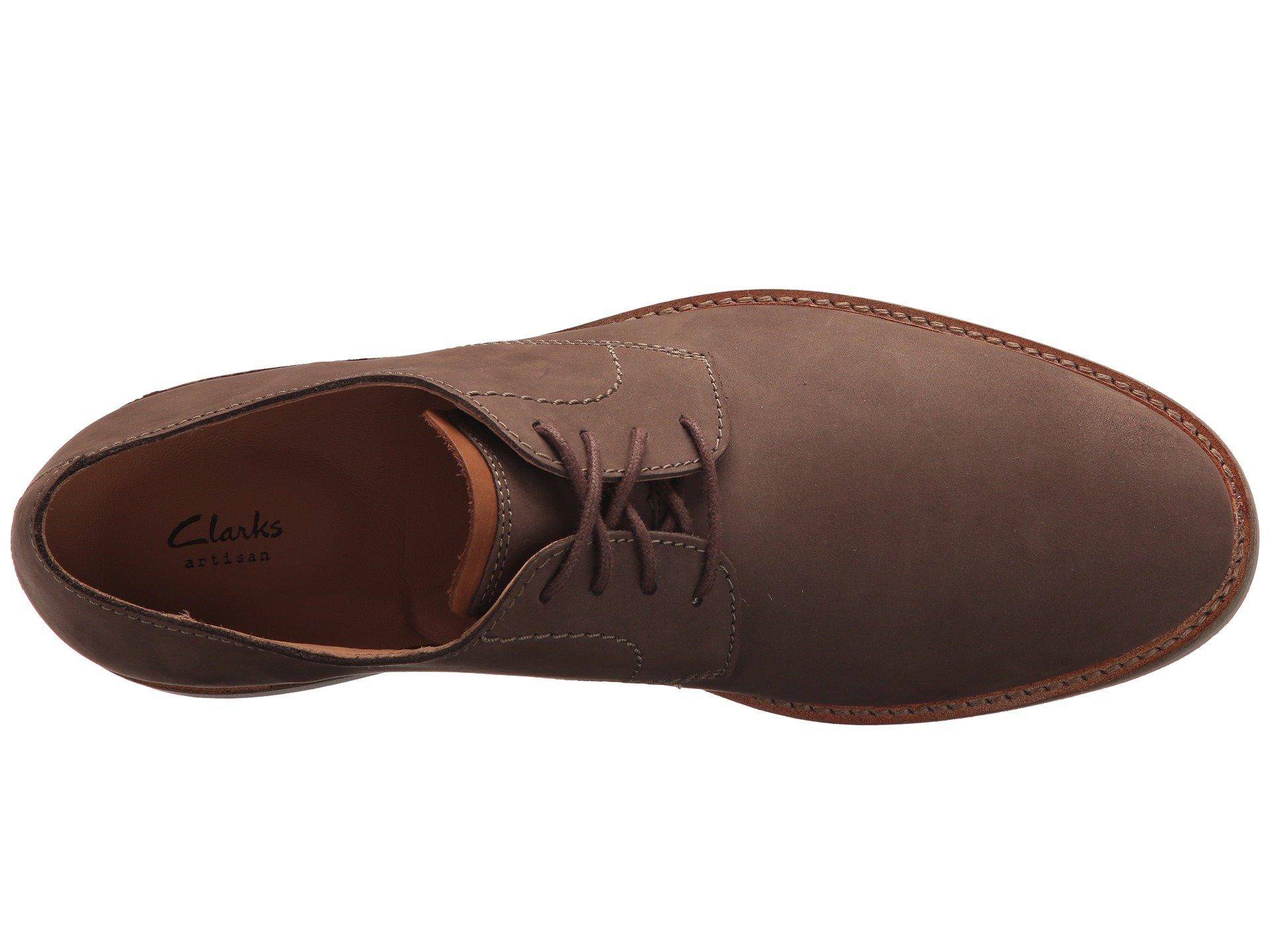 clarks atticus lace taupe nubuck