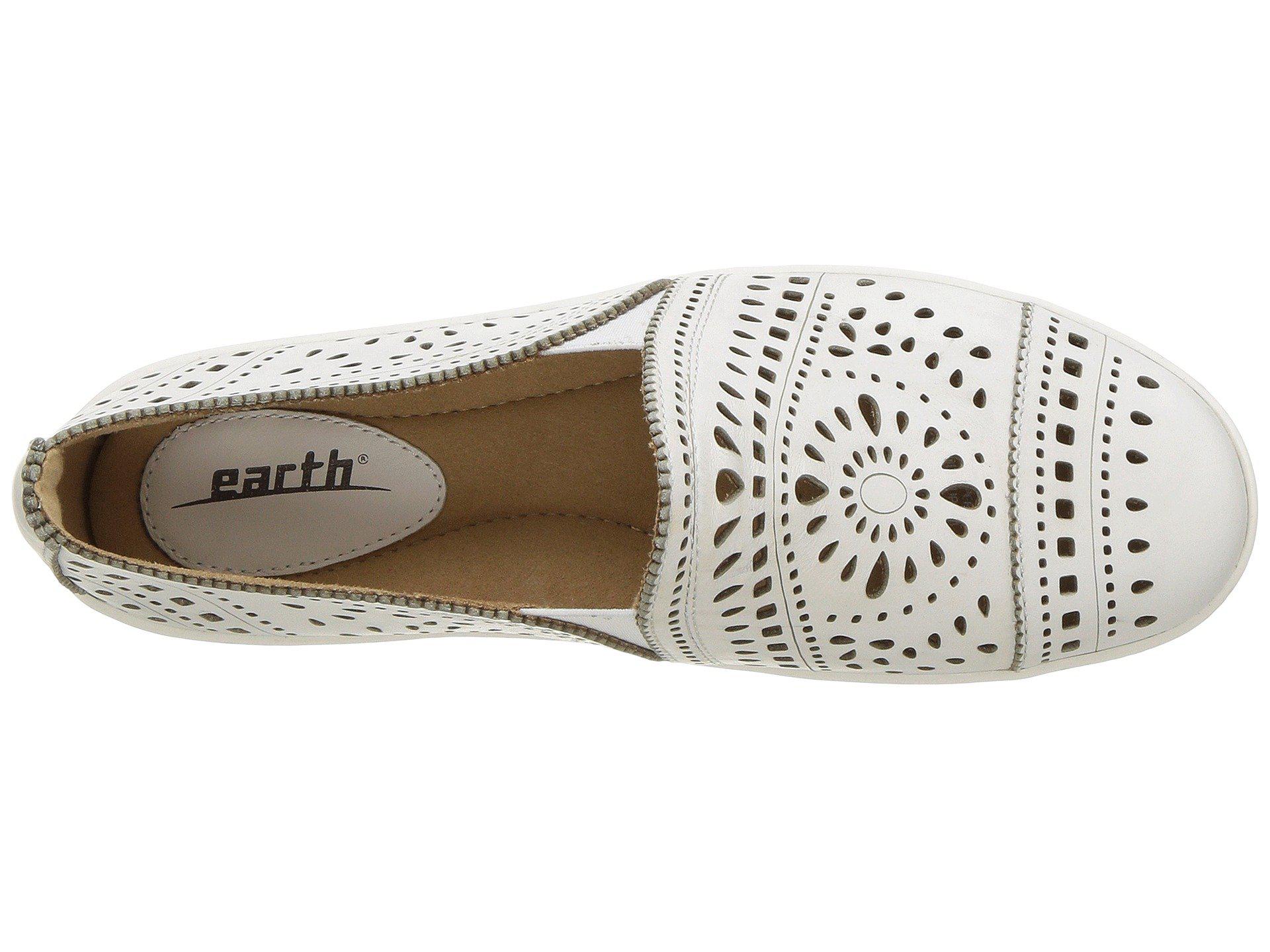 earth tayberry shoes