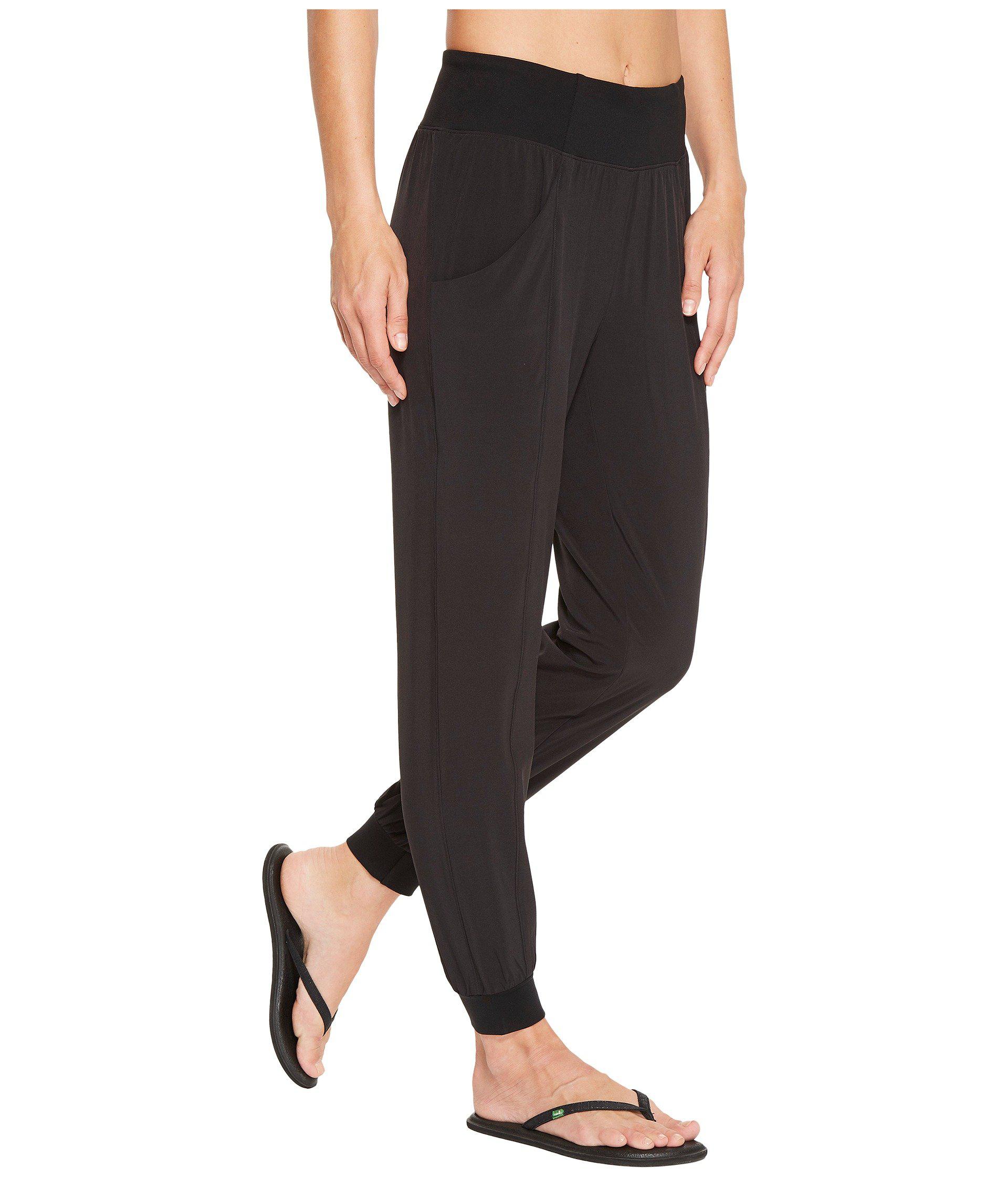 women's arise and align mid rise pants