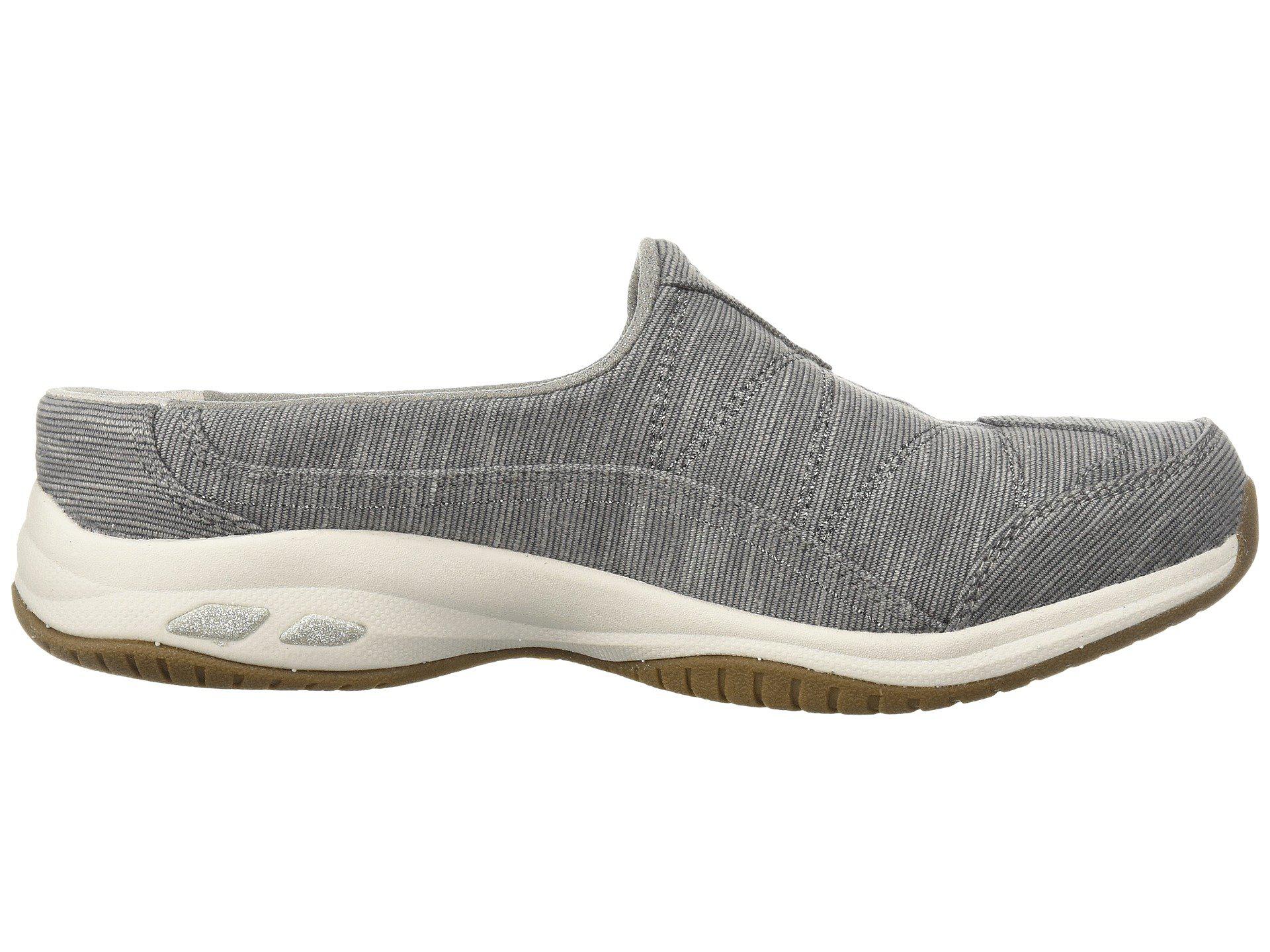 skechers commute carpool