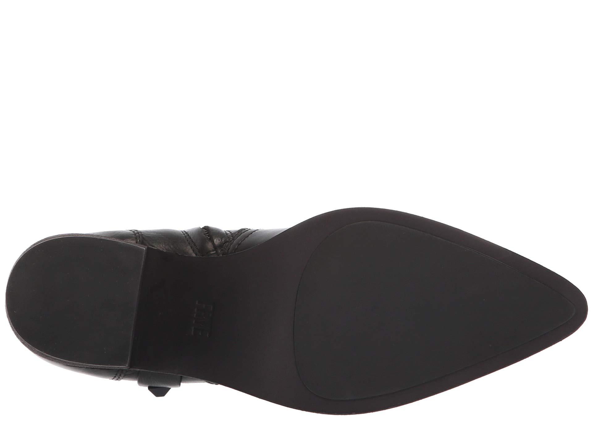 flynn deco stud harness short
