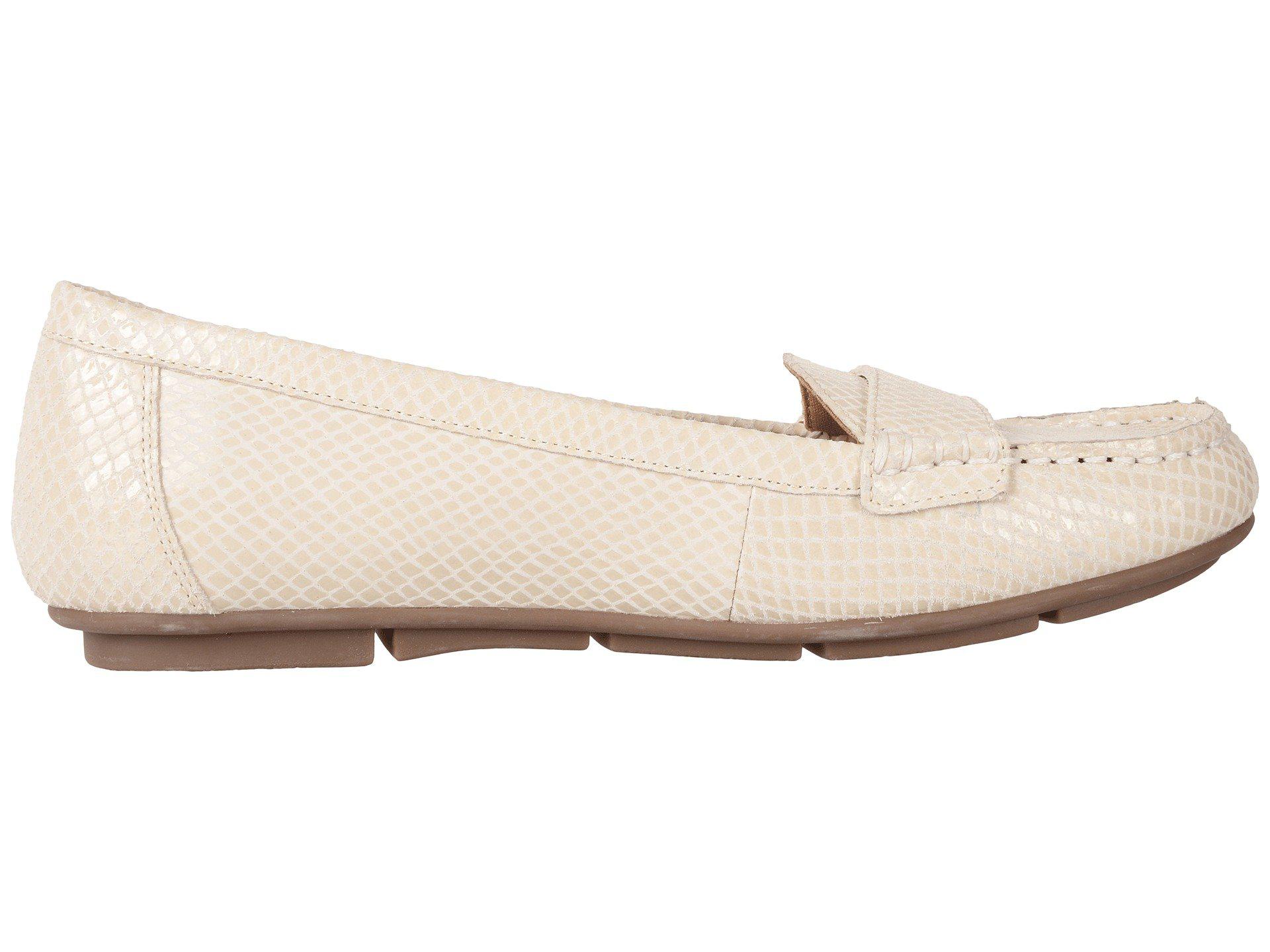 vionic chill larrun loafer