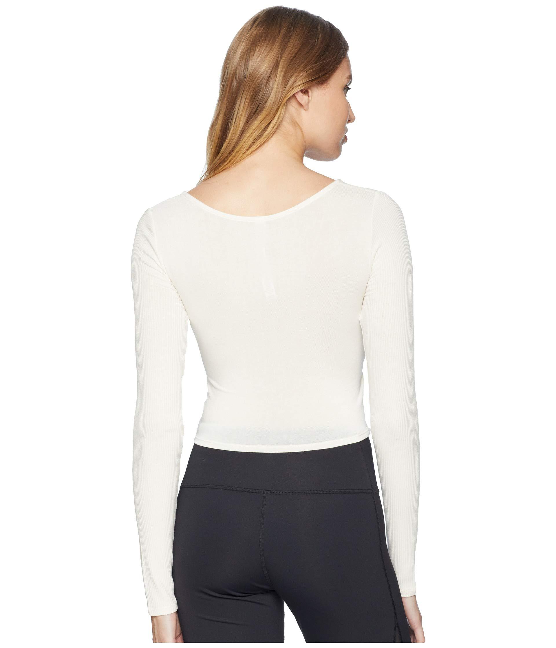 Alo Yoga Synthetic Amelia Long Sleeve Crop Top in White - Lyst