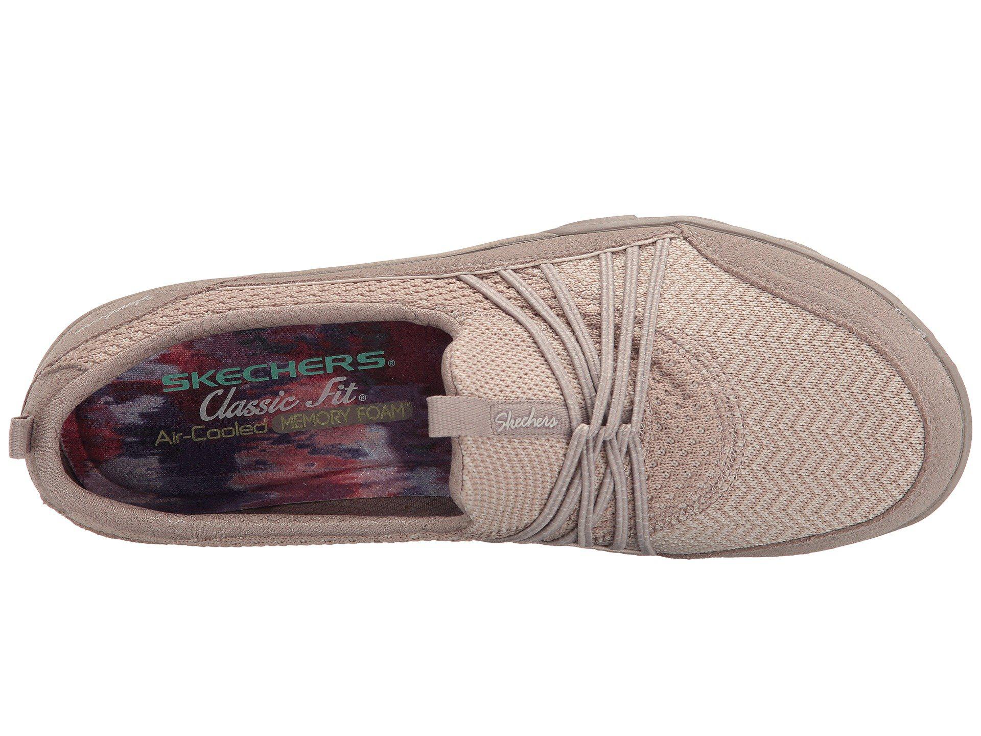 skechers classic fit air cooled memory foam womens