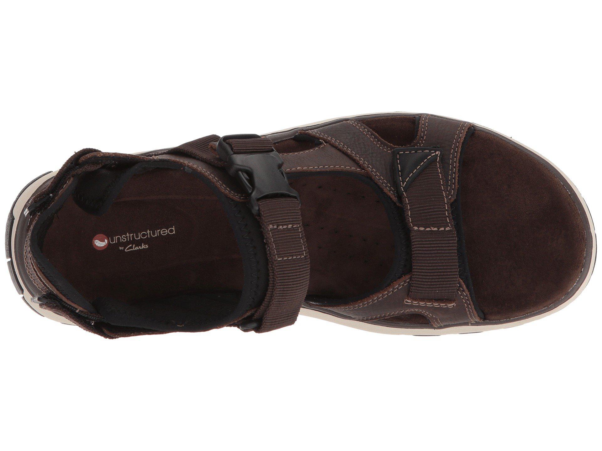 un trek bar sandals