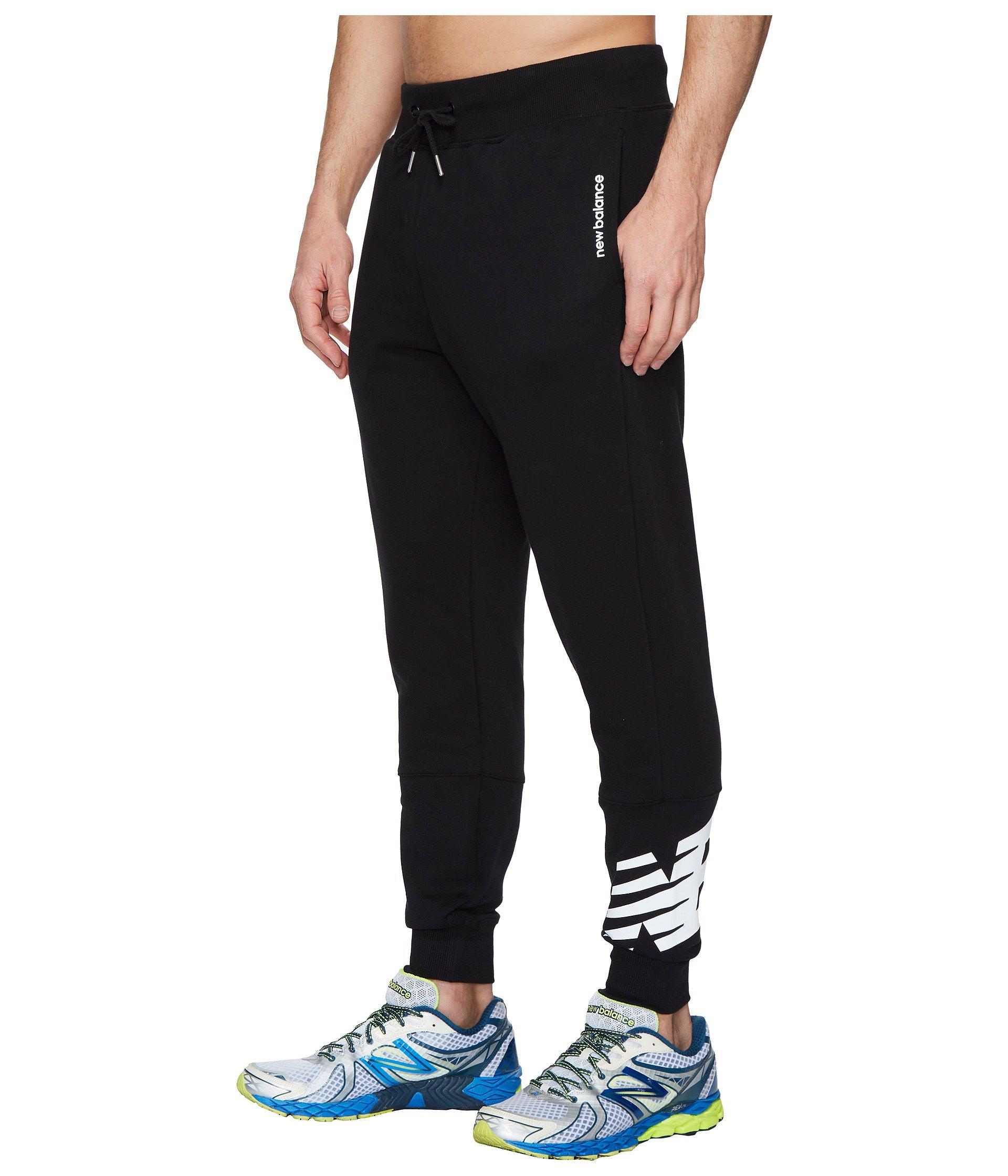 New Balance Cotton Essentials Ft Graphic Sweatpants in Black for Men - Lyst