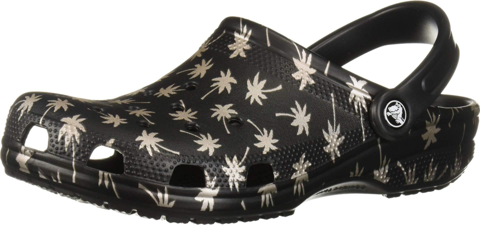 classic seasonal graphic clog