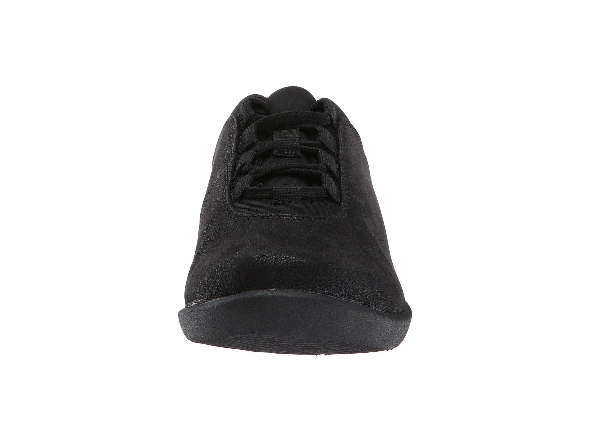 clarks sillian pine walking shoe