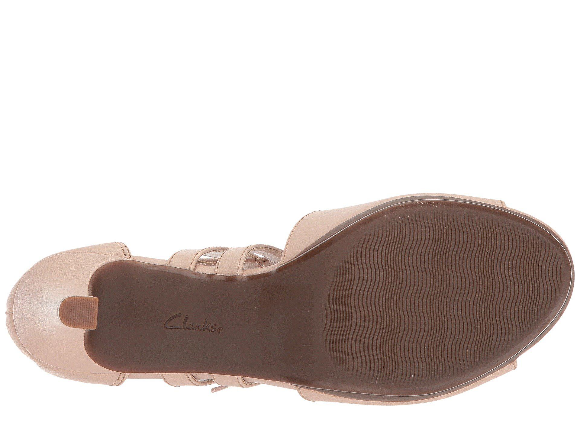 clarks adriel elaina