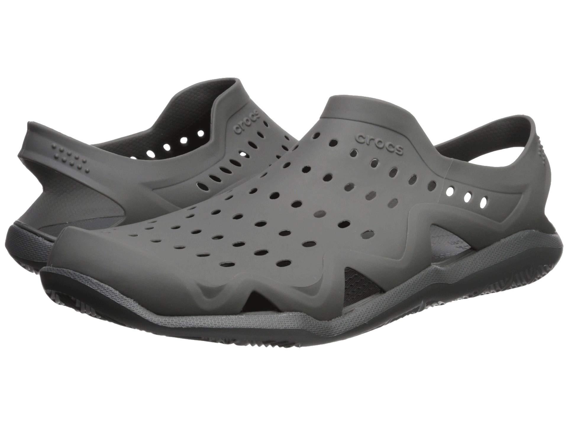crocs water shoes mens