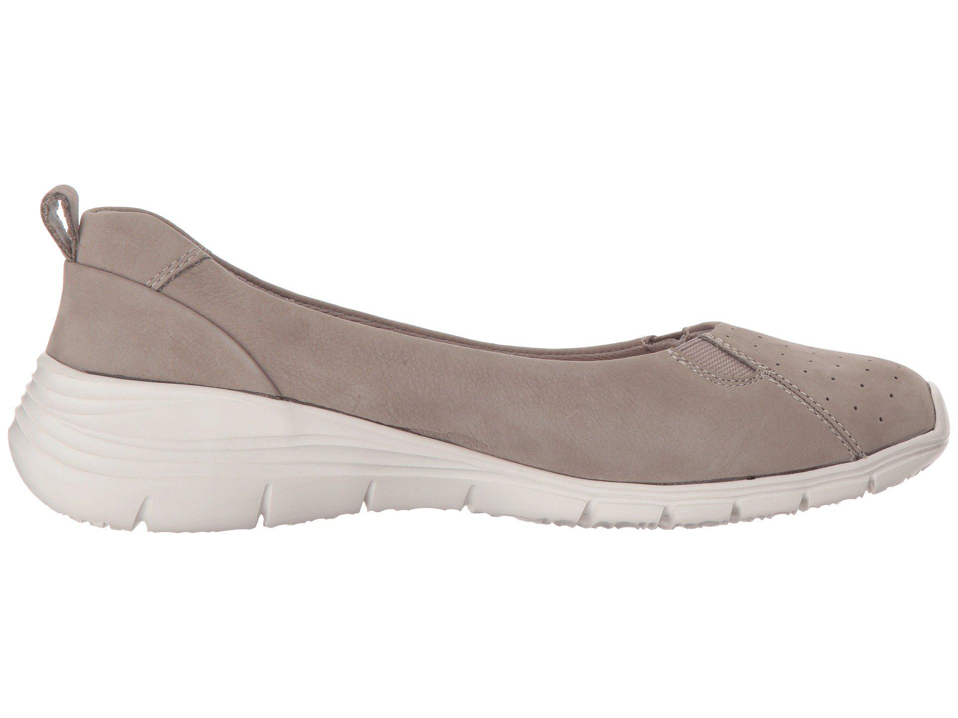 hush puppies cypress slip on