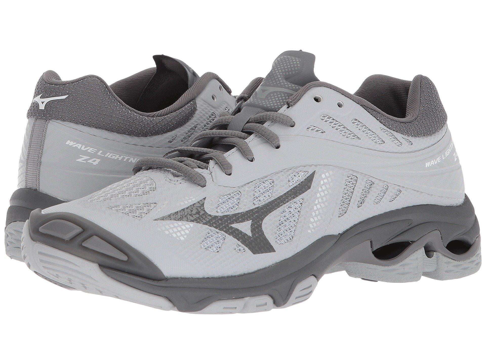 mizuno men's wave lightning z4