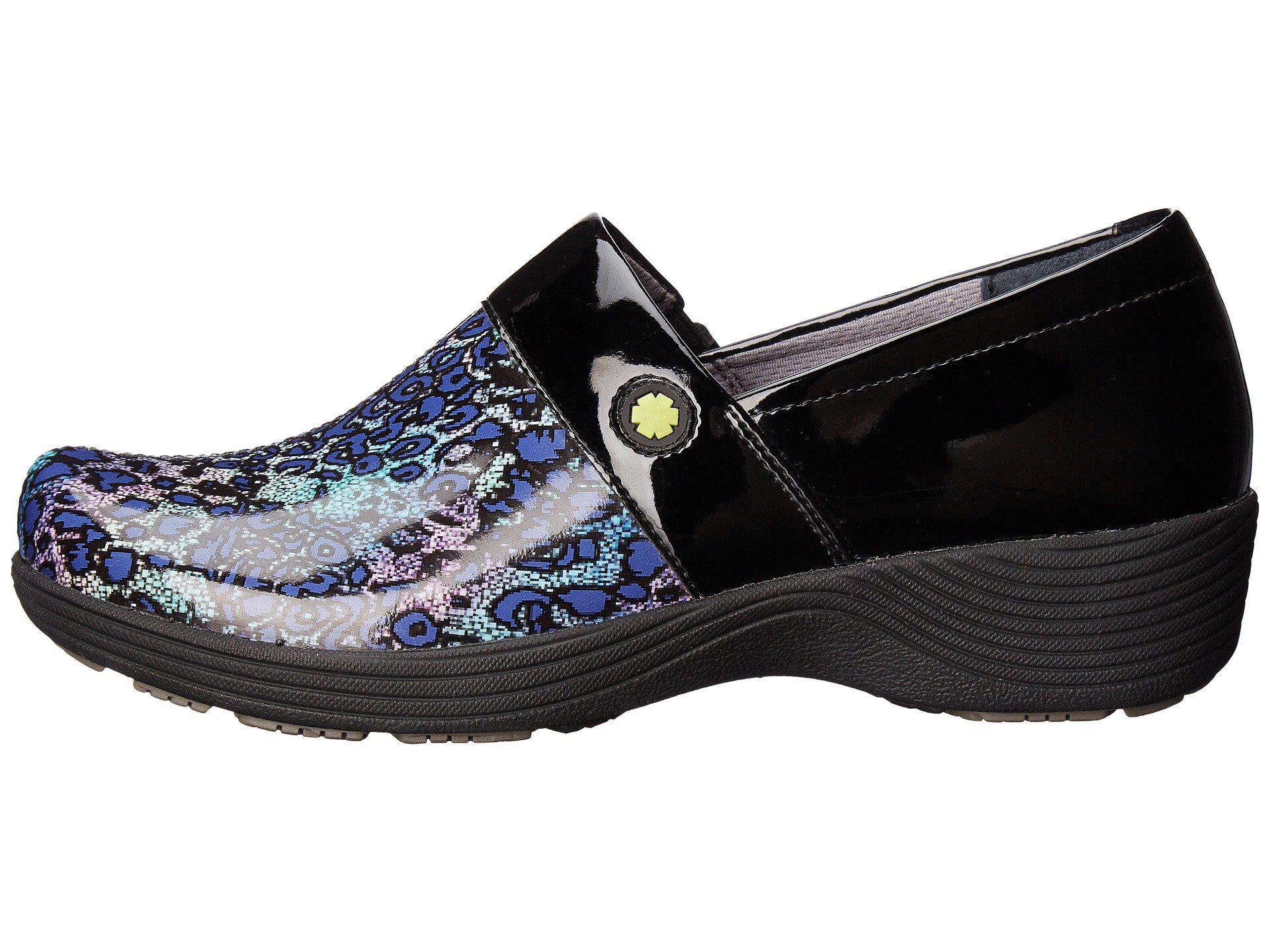 dansko work wonders near me