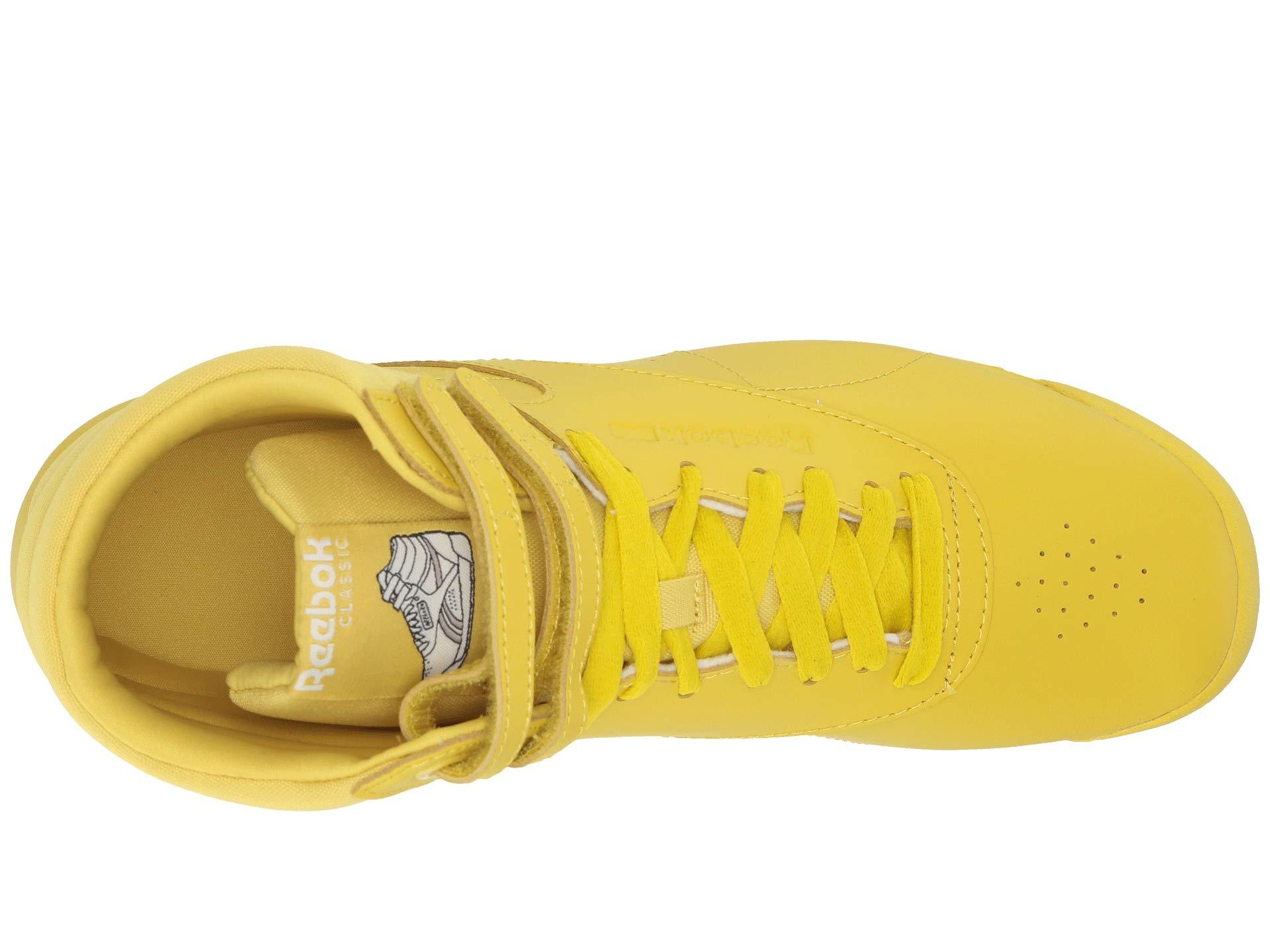 Citron overraskelse Hates Reebok Leather Freestyle Hi in Yellow - Lyst