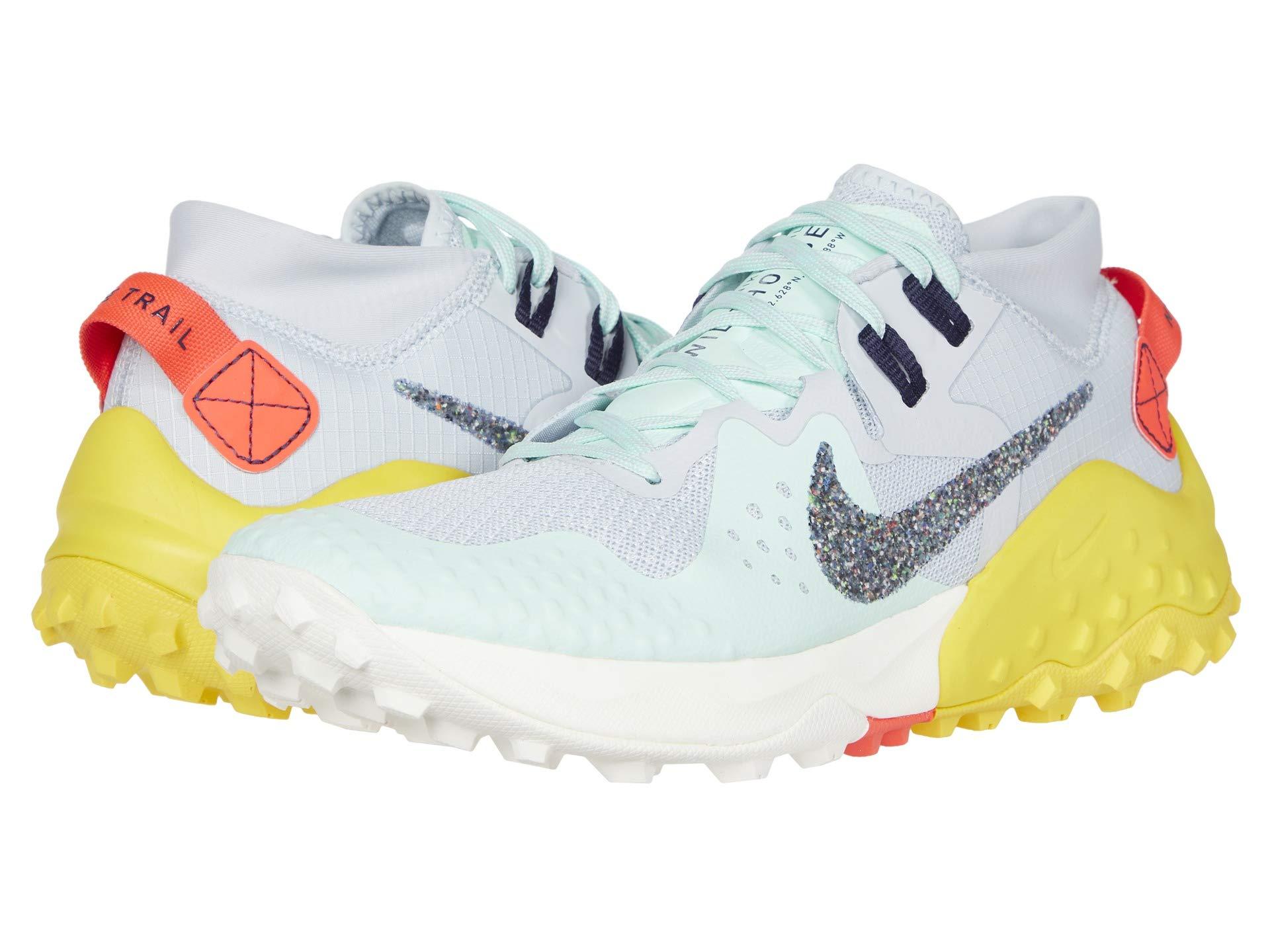 air 720 black and white