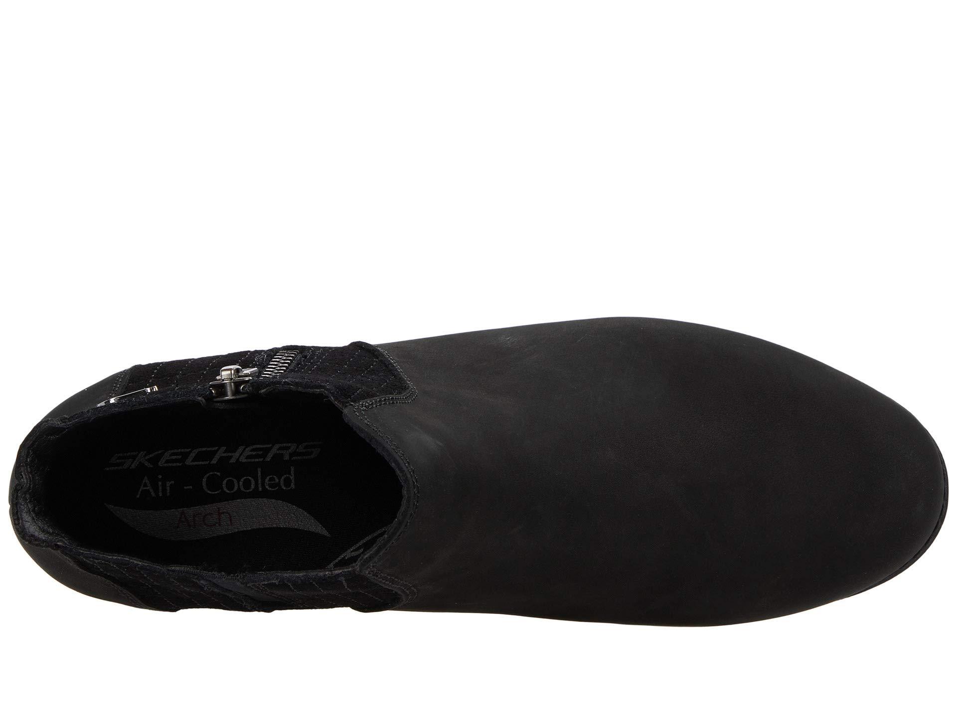 Skechers Arch Fit Lasso - Classy Charmer in Black | Lyst