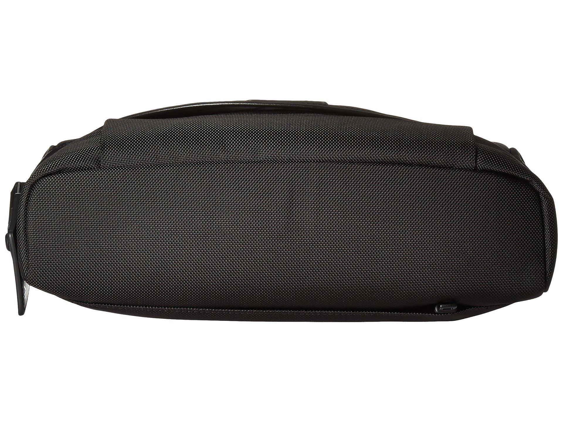 tumi alpha 2 slim messenger