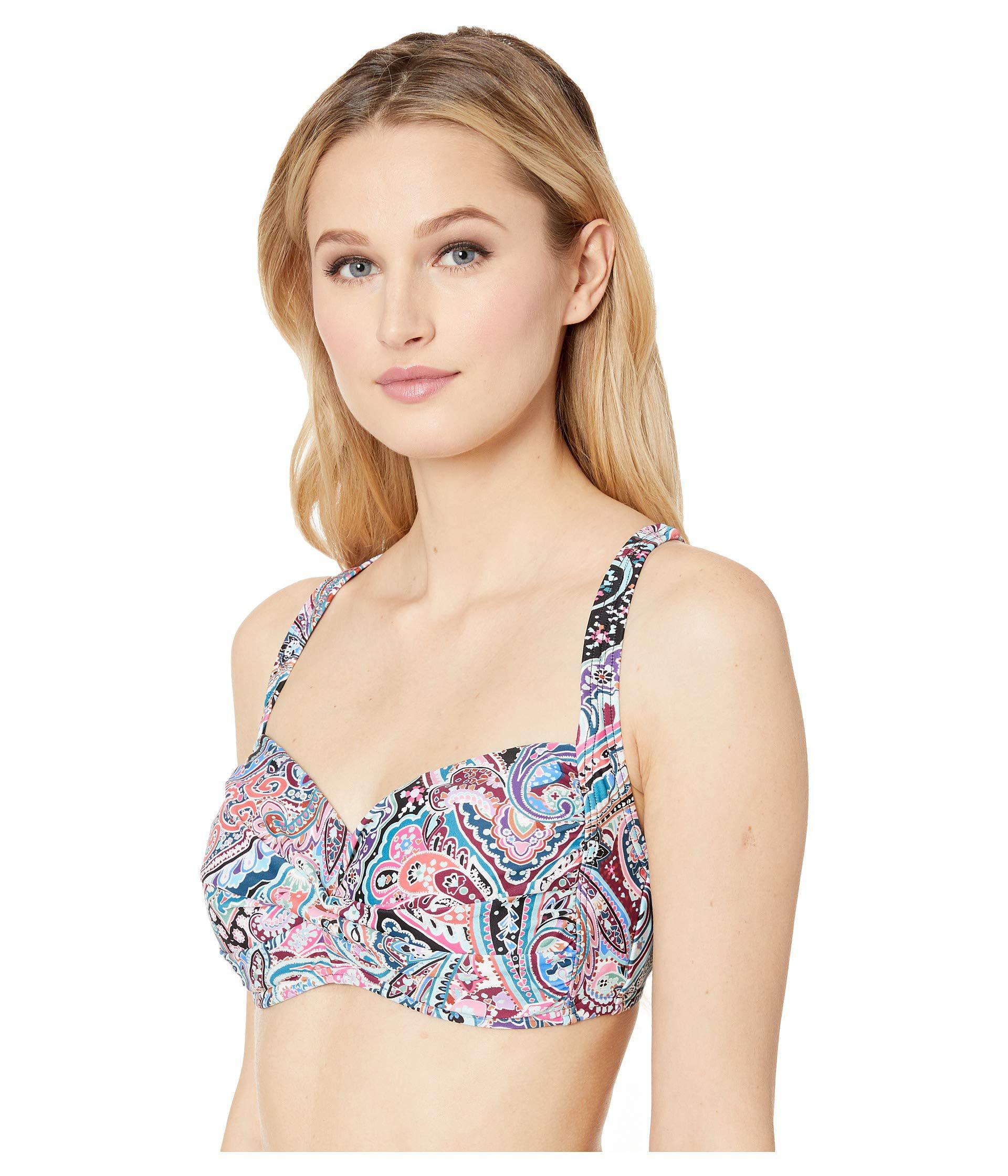 la blanca swirling around