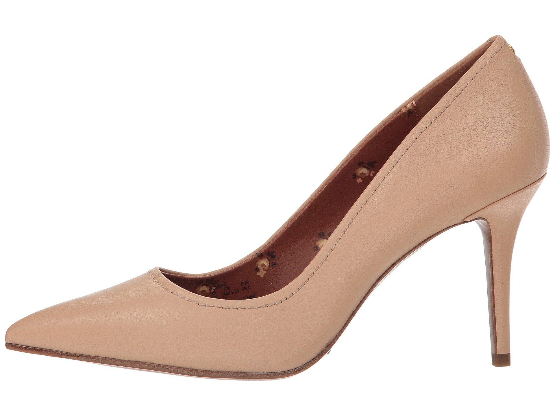 coach waverly signature buckle pumps