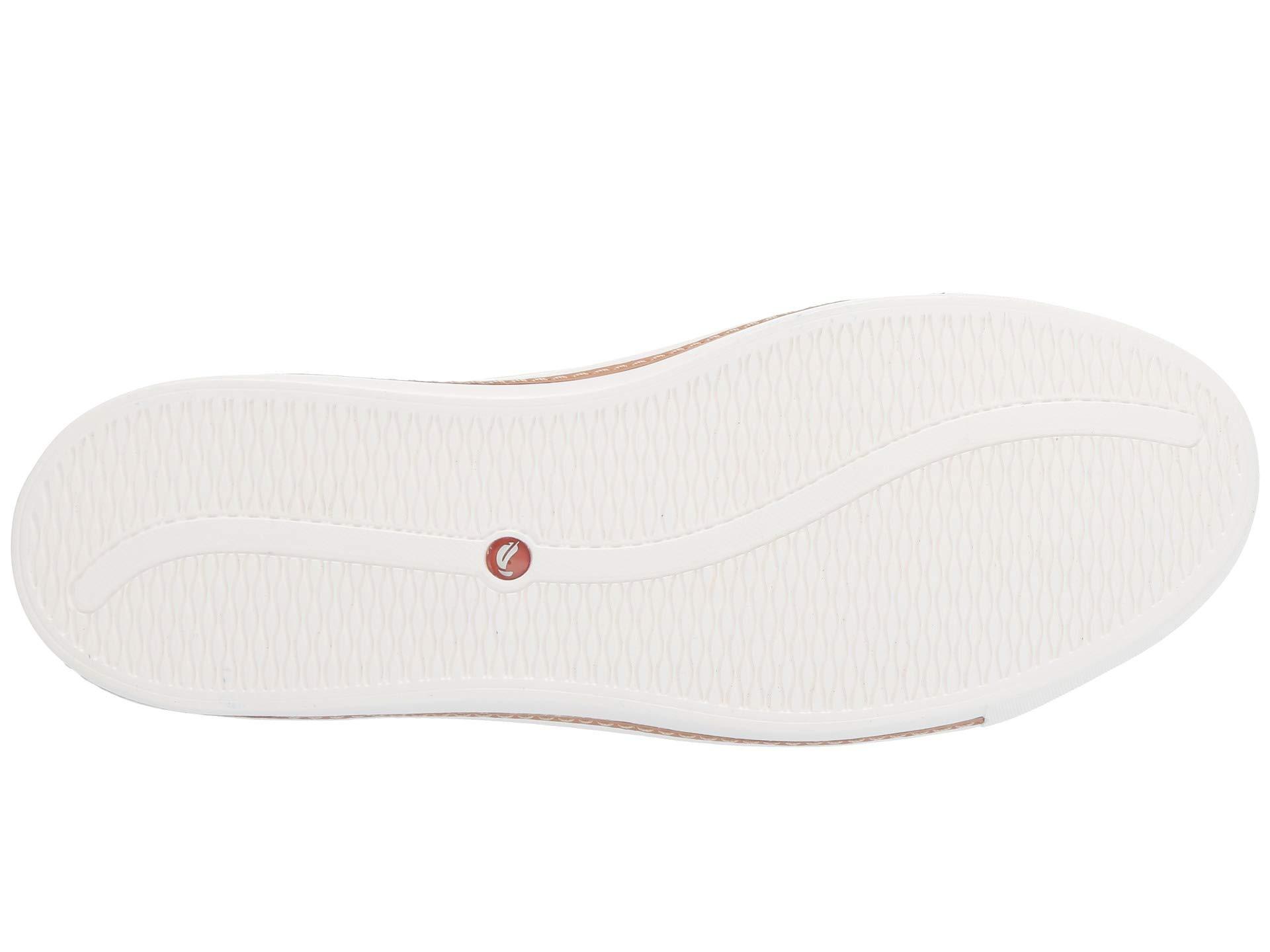 un maui lace clarks white