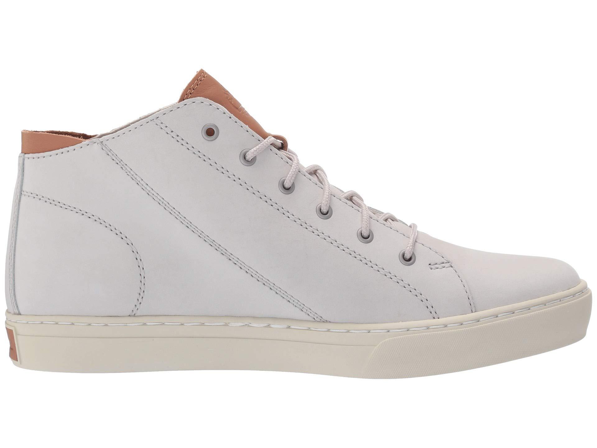 men's adventure modern chukka shoes