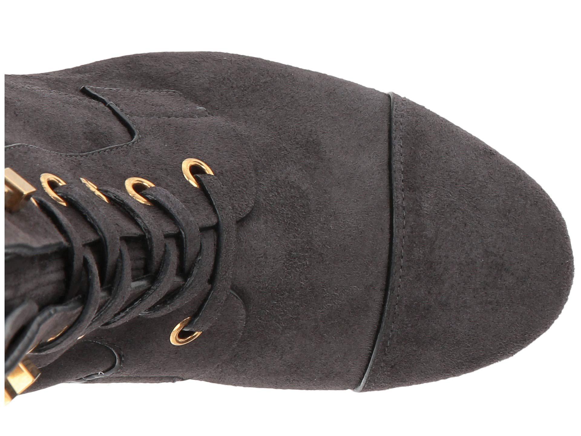 stuart weitzman veruka boots suede