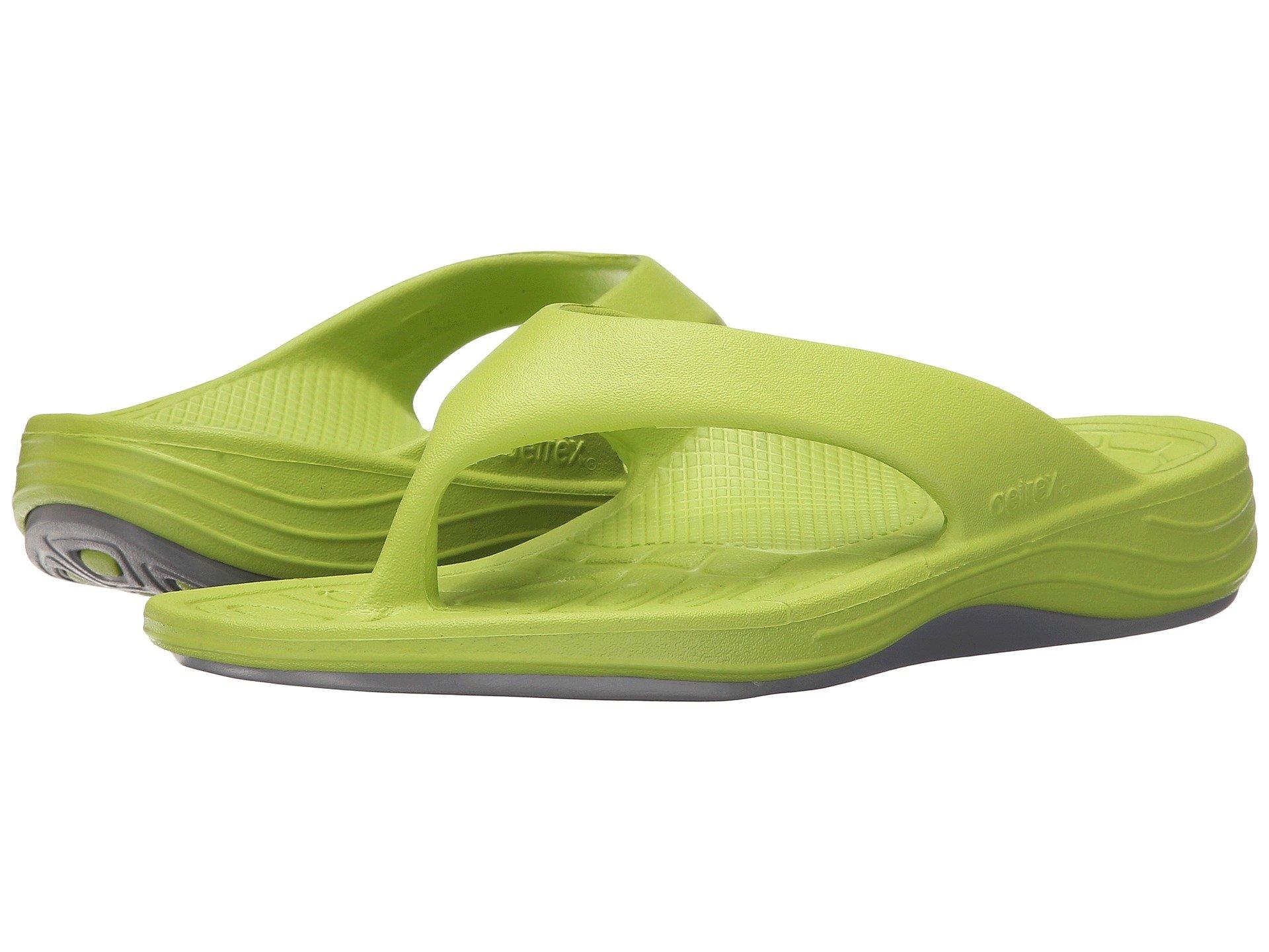 lynco flip flops