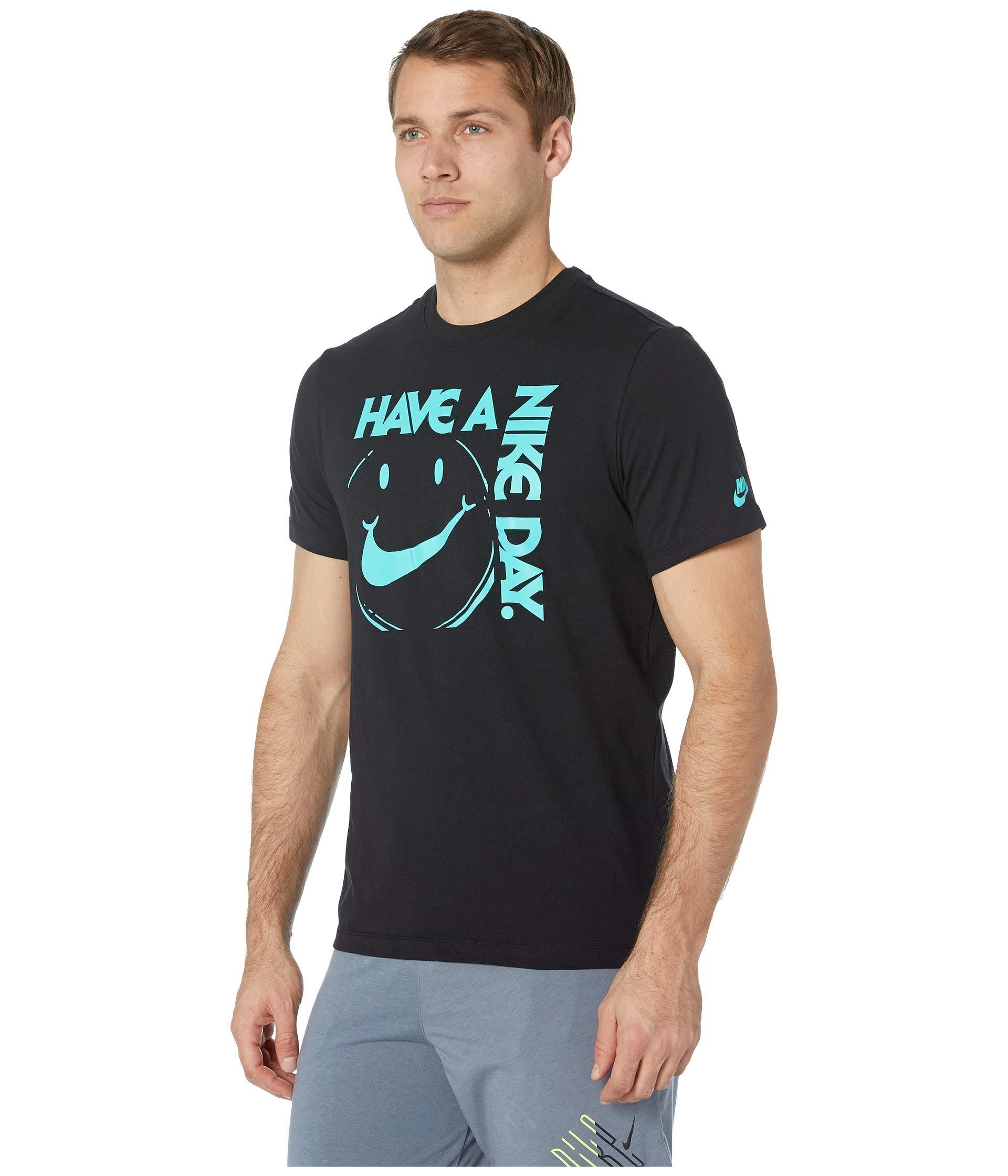 have a nike day shirt black